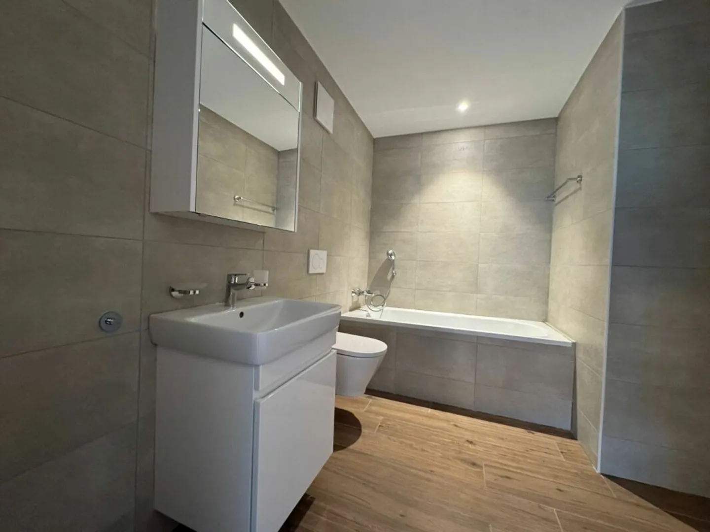 Modernes 2.5-Zimmer Appartement - Foto 5 von 8