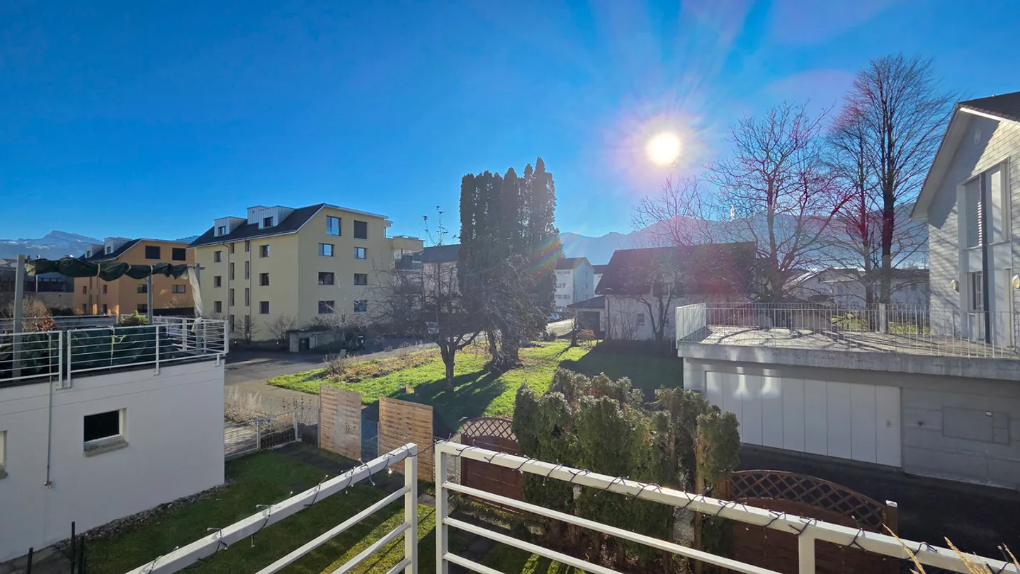 5.5-room apartment including double garage! - Photo 3 of 18