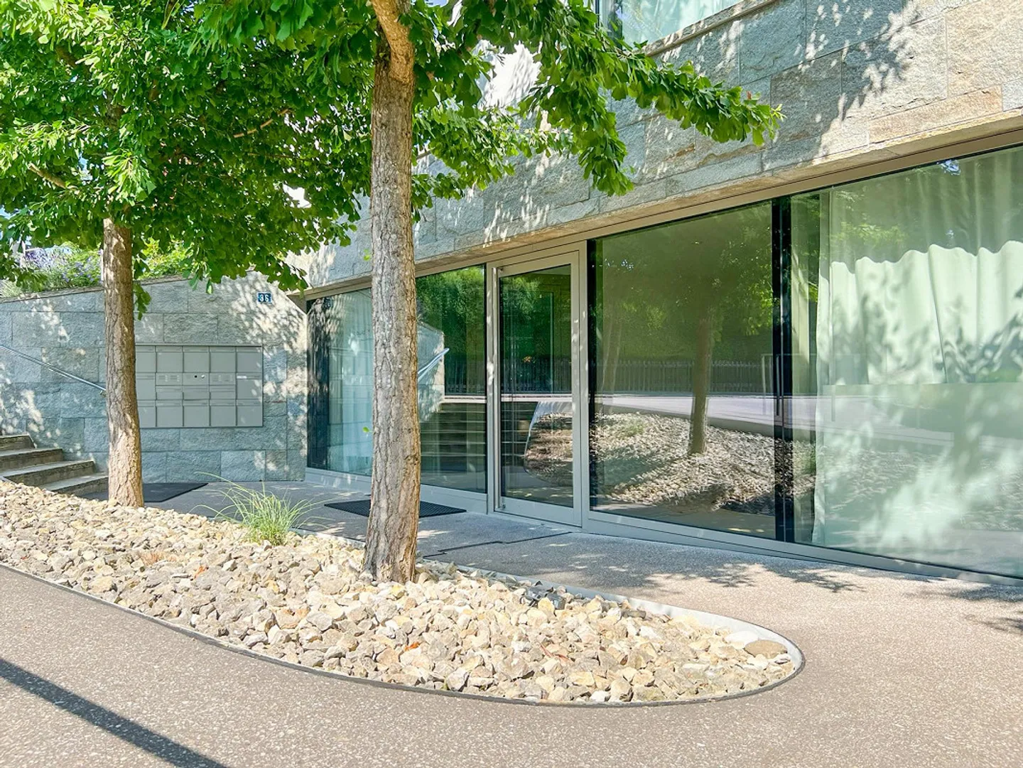 Appartamento elegante con giardino - Foto 8 di 9