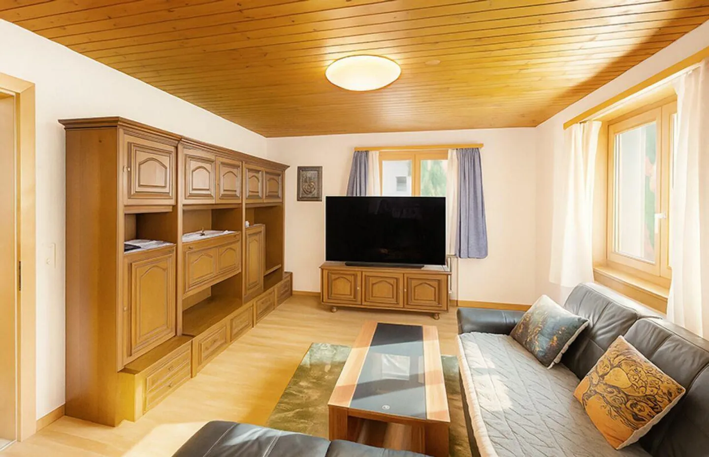 7.5 Room Single Family House - Photo 5 of 24