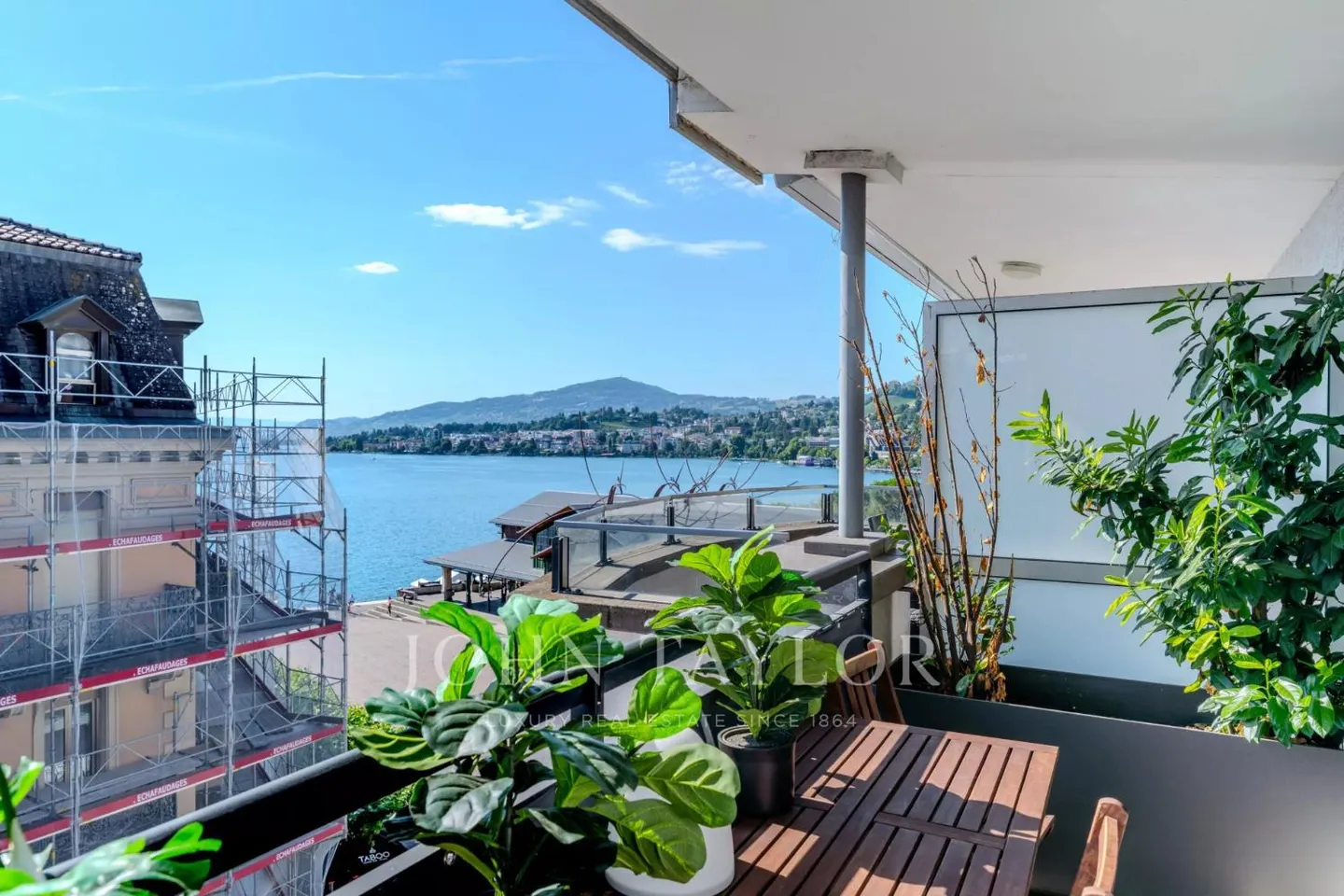 Rare for sale? Superb 4.5 room penthouse in the heart of Montreux - Photo 5 of 13