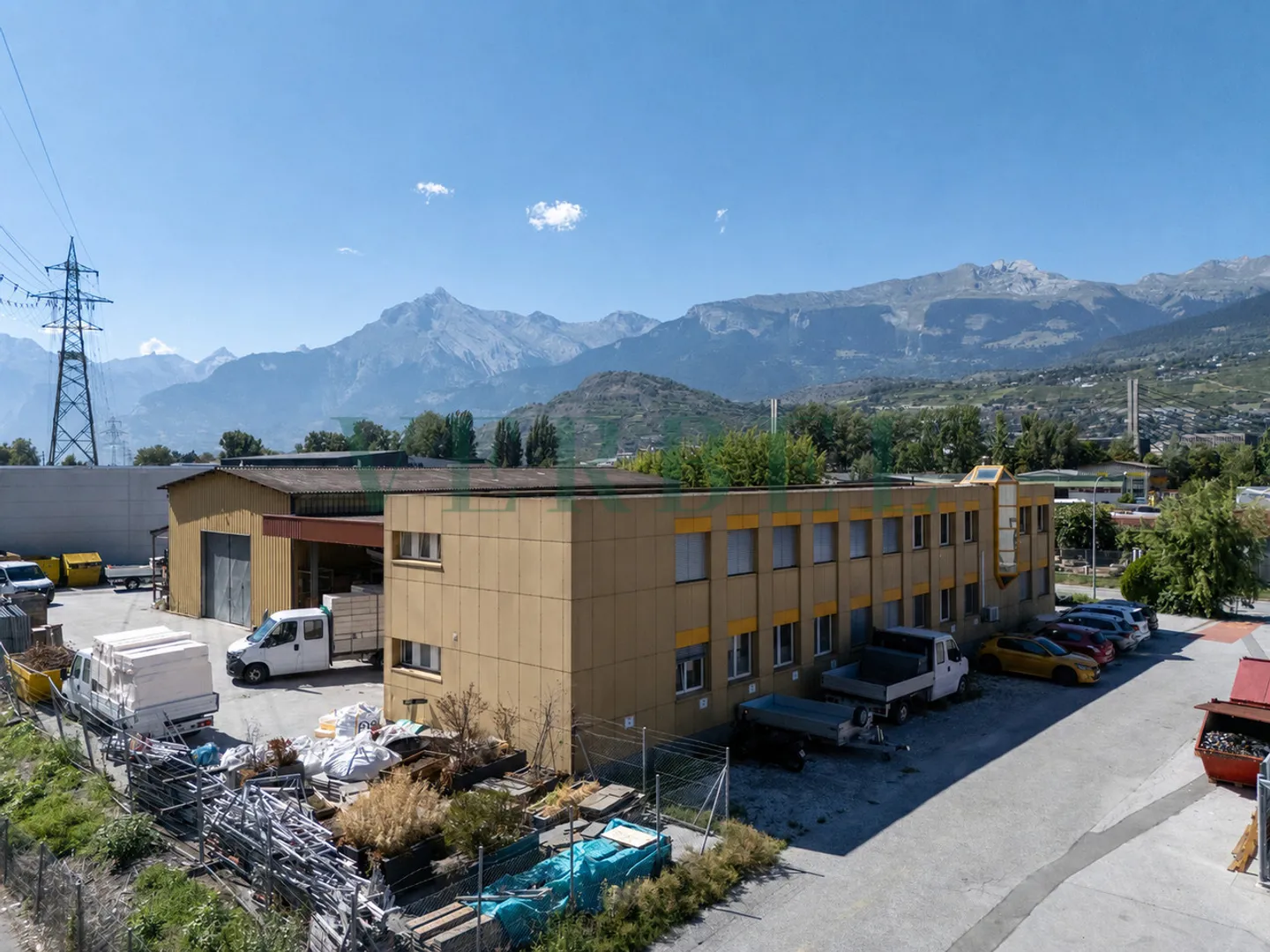Site industriel polyvalent avec potentiel de développement - Foto 4 di 35