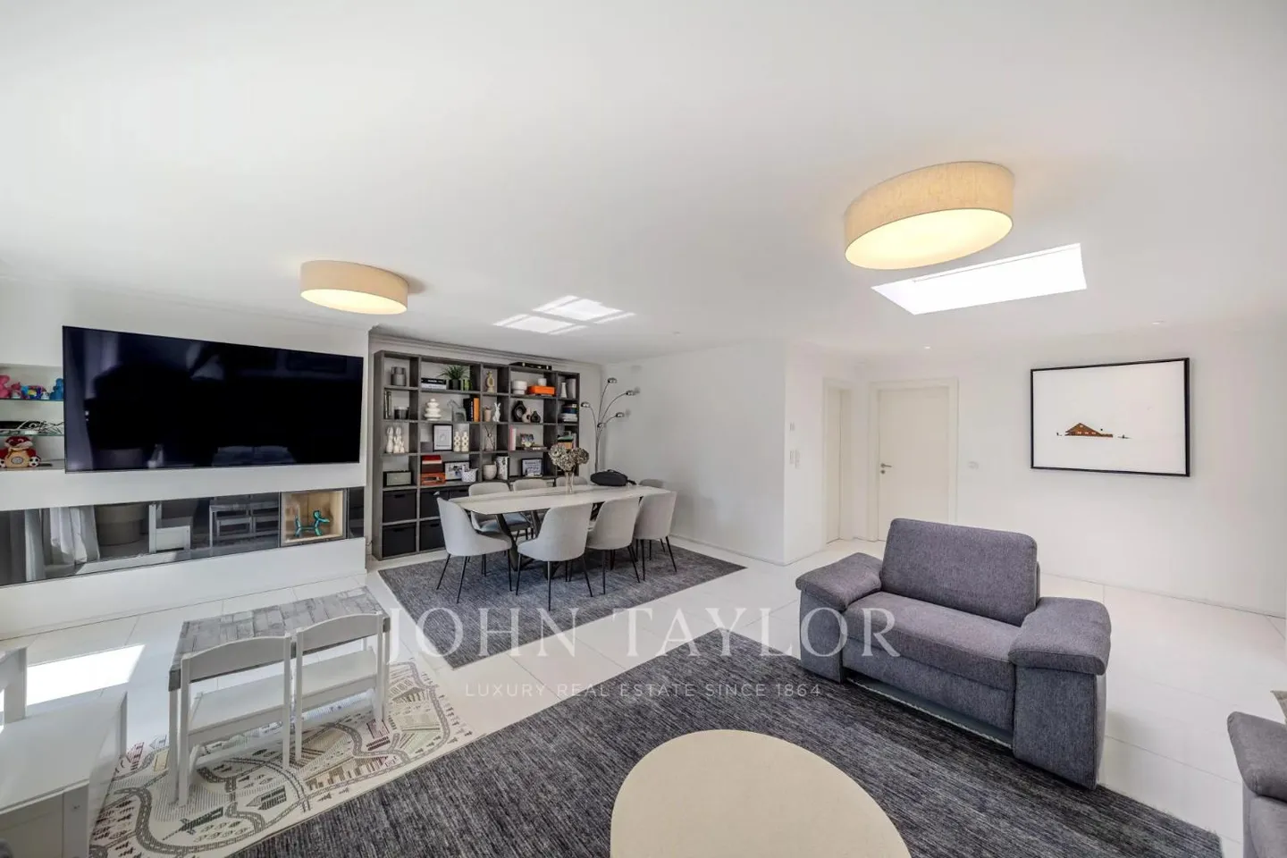 Rare for sale? Superb 4.5 room penthouse in the heart of Montreux - Photo 2 of 13