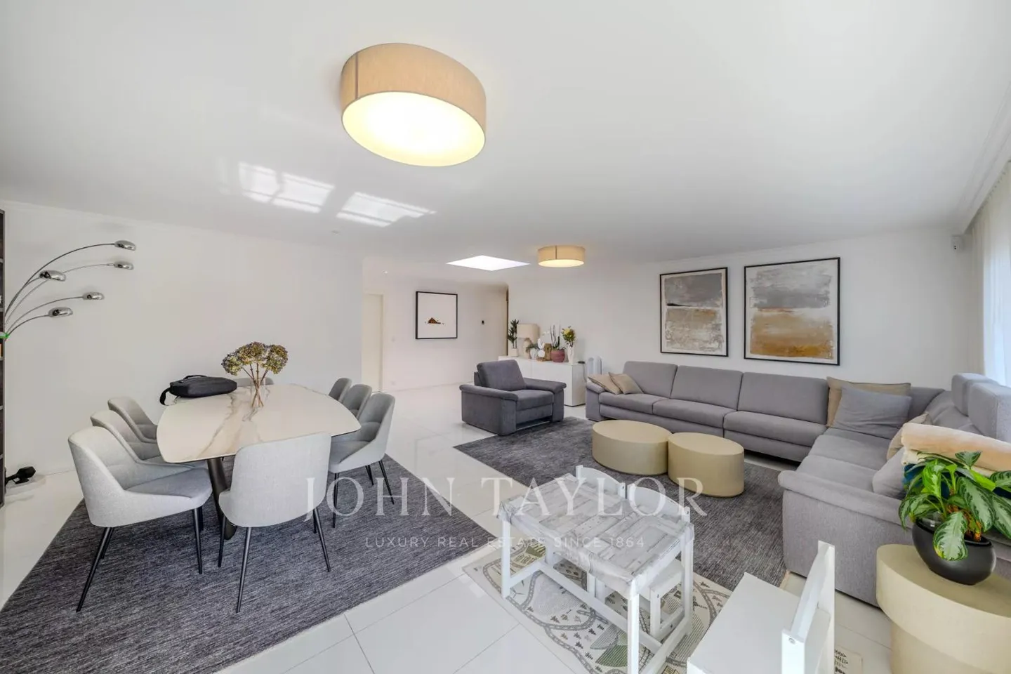 Rare for sale? Superb 4.5 room penthouse in the heart of Montreux - Photo 3 of 13