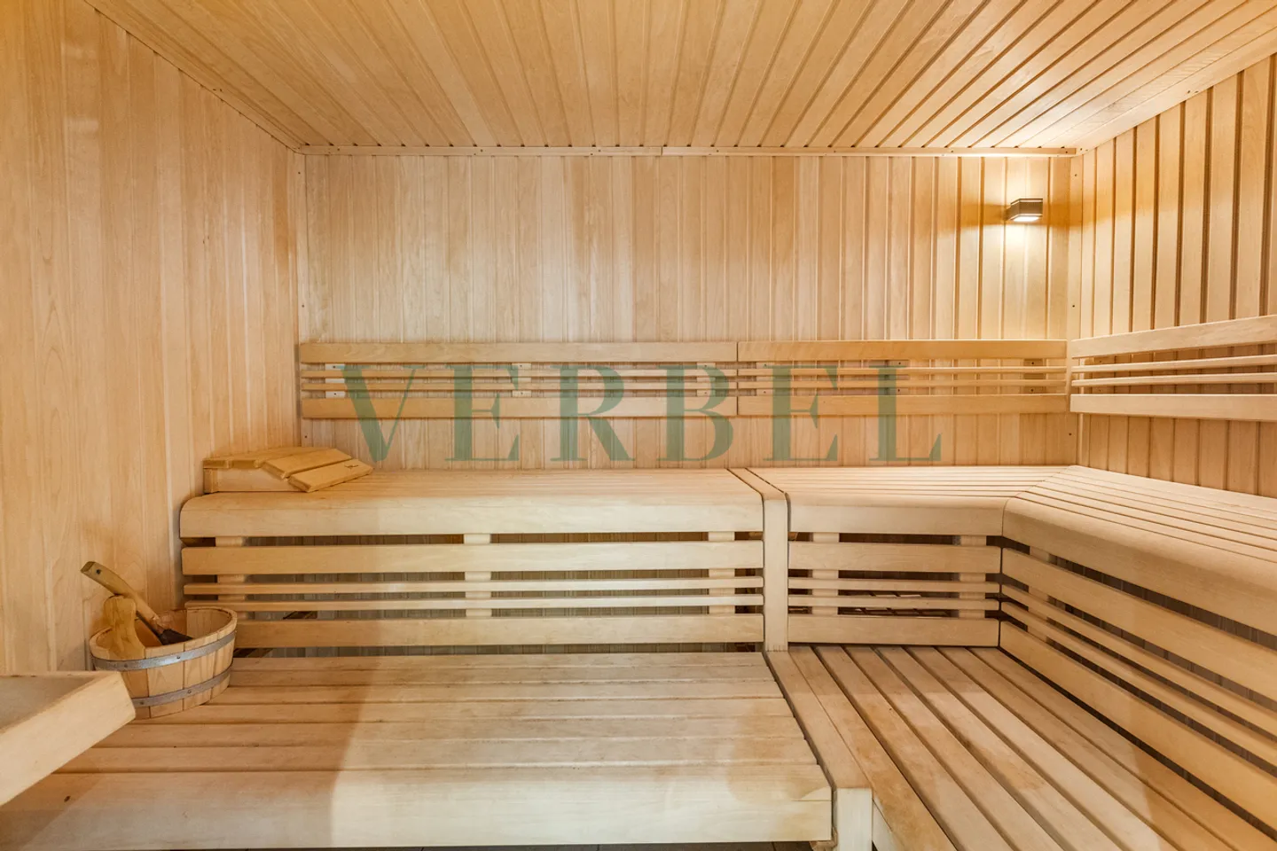 Luxury Alpine Chalet Retreat - Photo 12 of 13