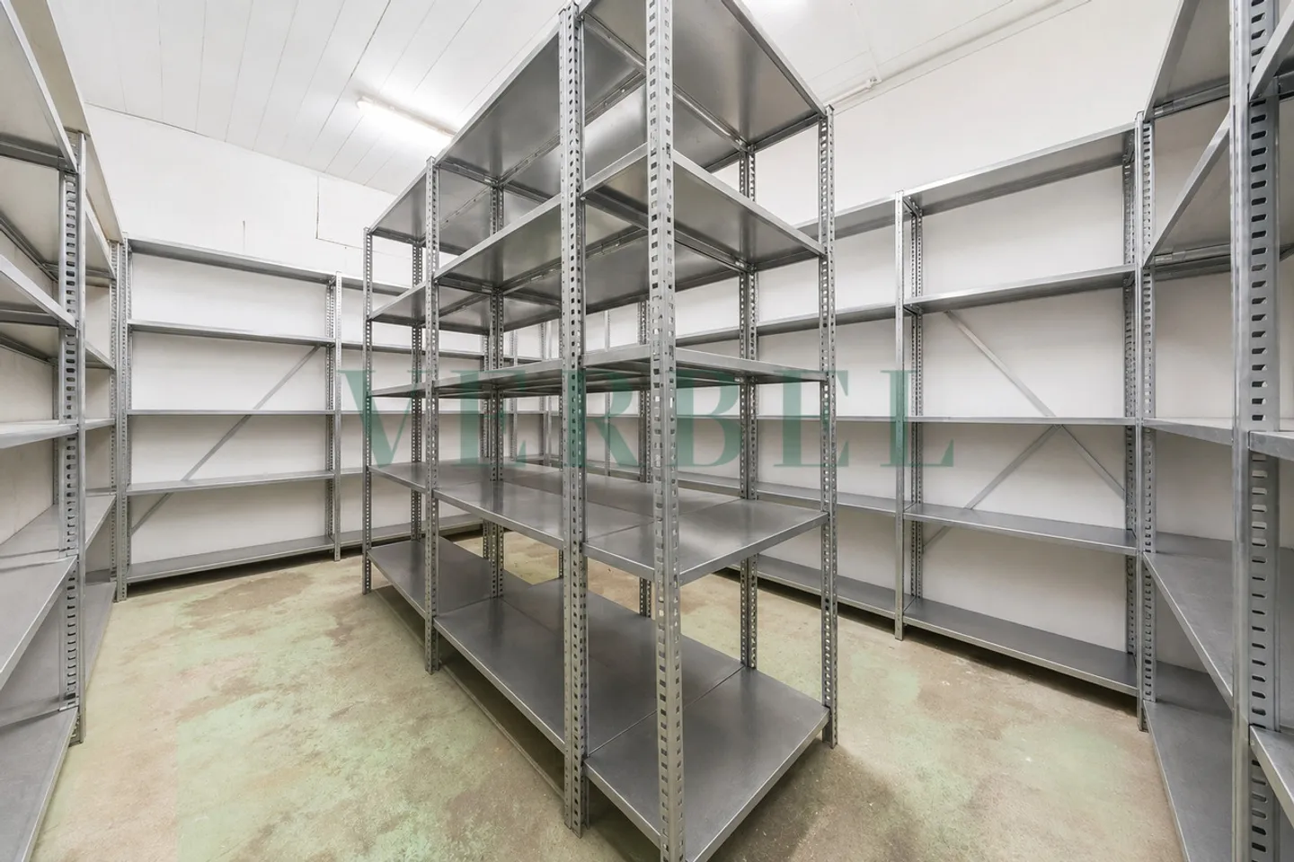 Site industriel polyvalent avec potentiel de développement - Foto 12 di 35
