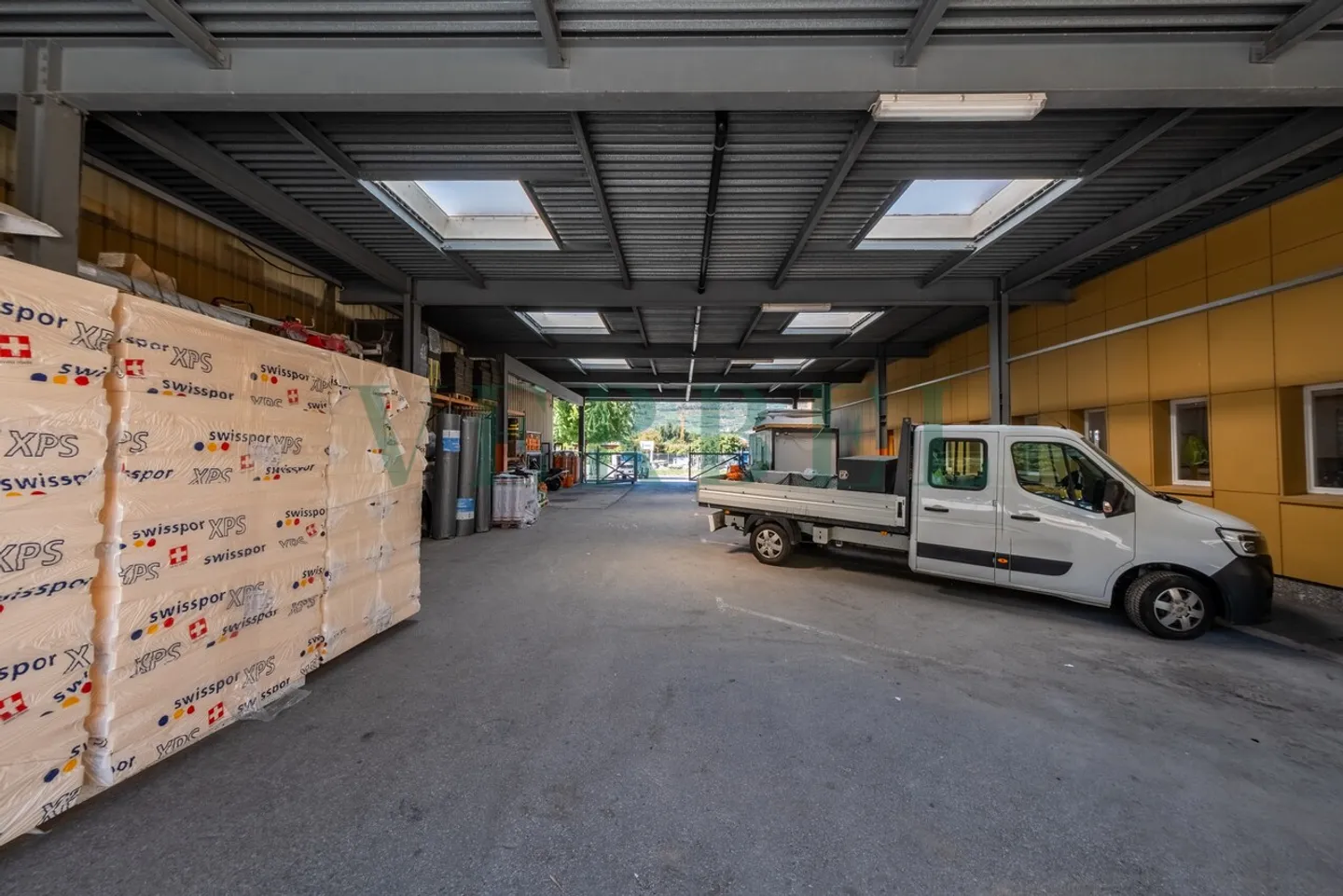 Site industriel polyvalent avec potentiel de développement - Foto 17 di 35