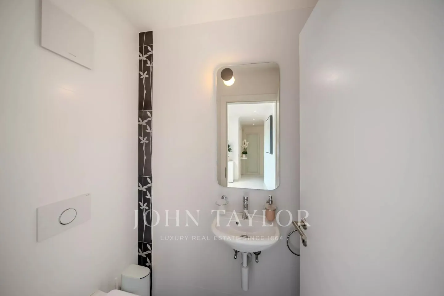 Rare for sale? Superb 4.5 room penthouse in the heart of Montreux - Photo 13 of 13