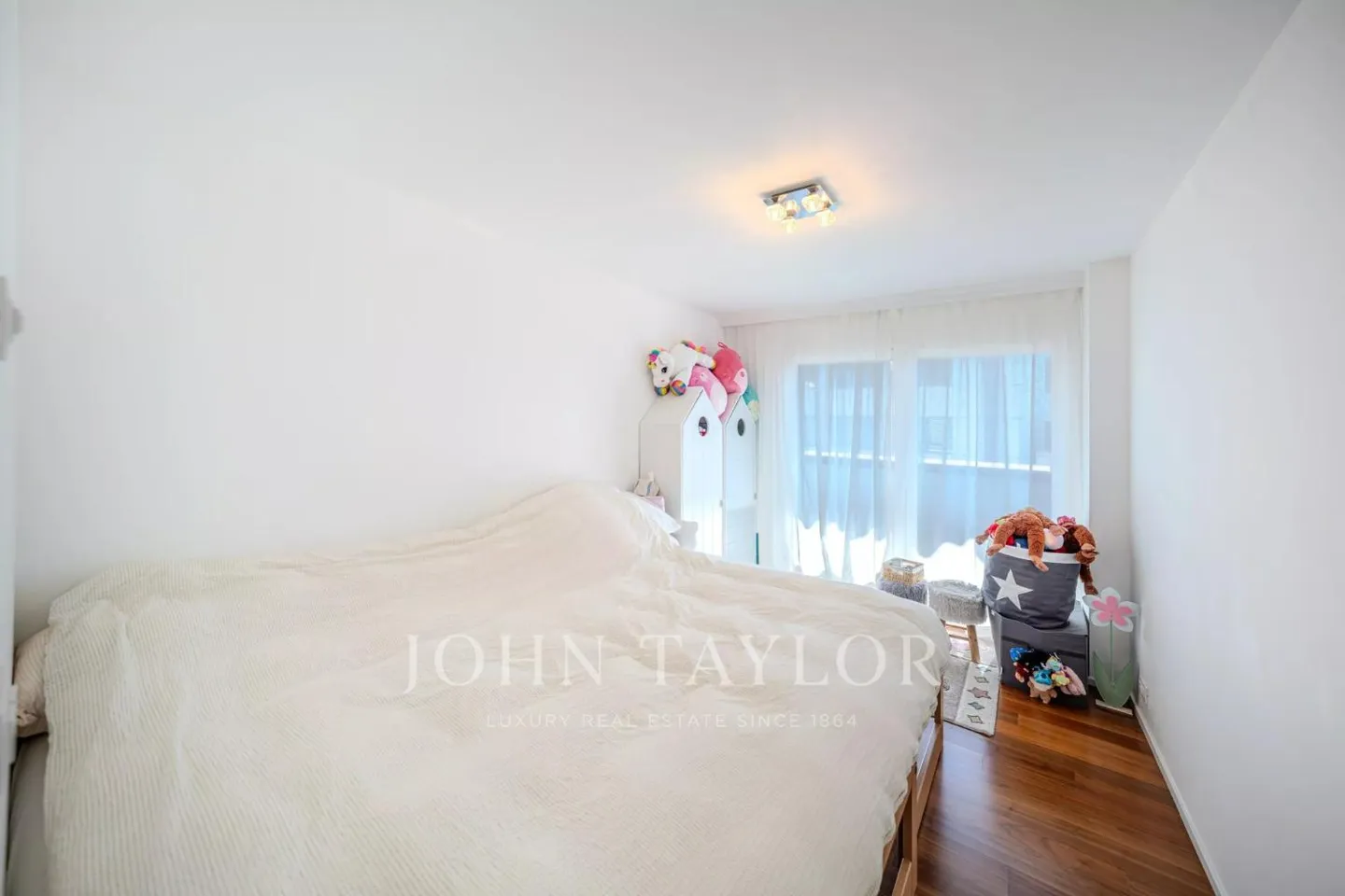 Rare for sale? Superb 4.5 room penthouse in the heart of Montreux - Photo 10 of 13