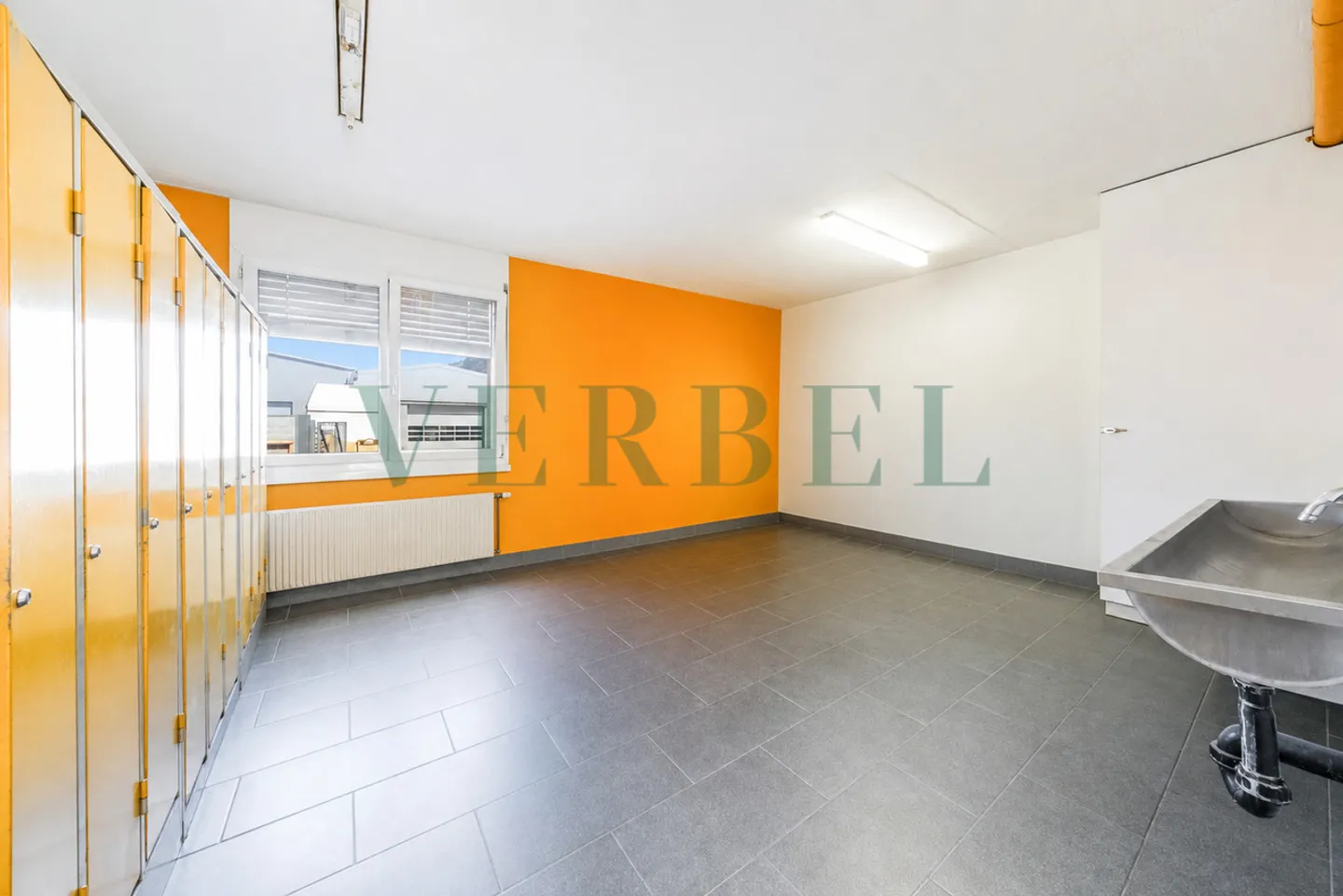 Site industriel polyvalent avec potentiel de développement - Foto 34 di 35