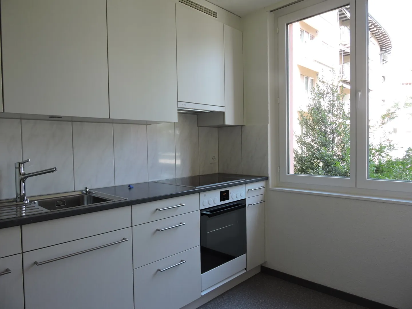 Gemütliche Wohnung in Oerlikon - Foto 2 von 4