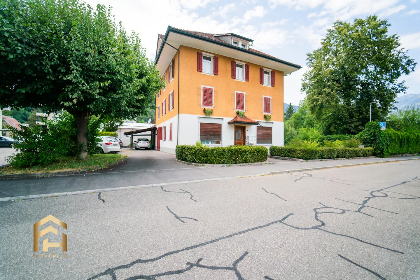 Einmalige Gelegenheit für ein Mehrfamilienhaus in Sarnen - Photo 1 of 13