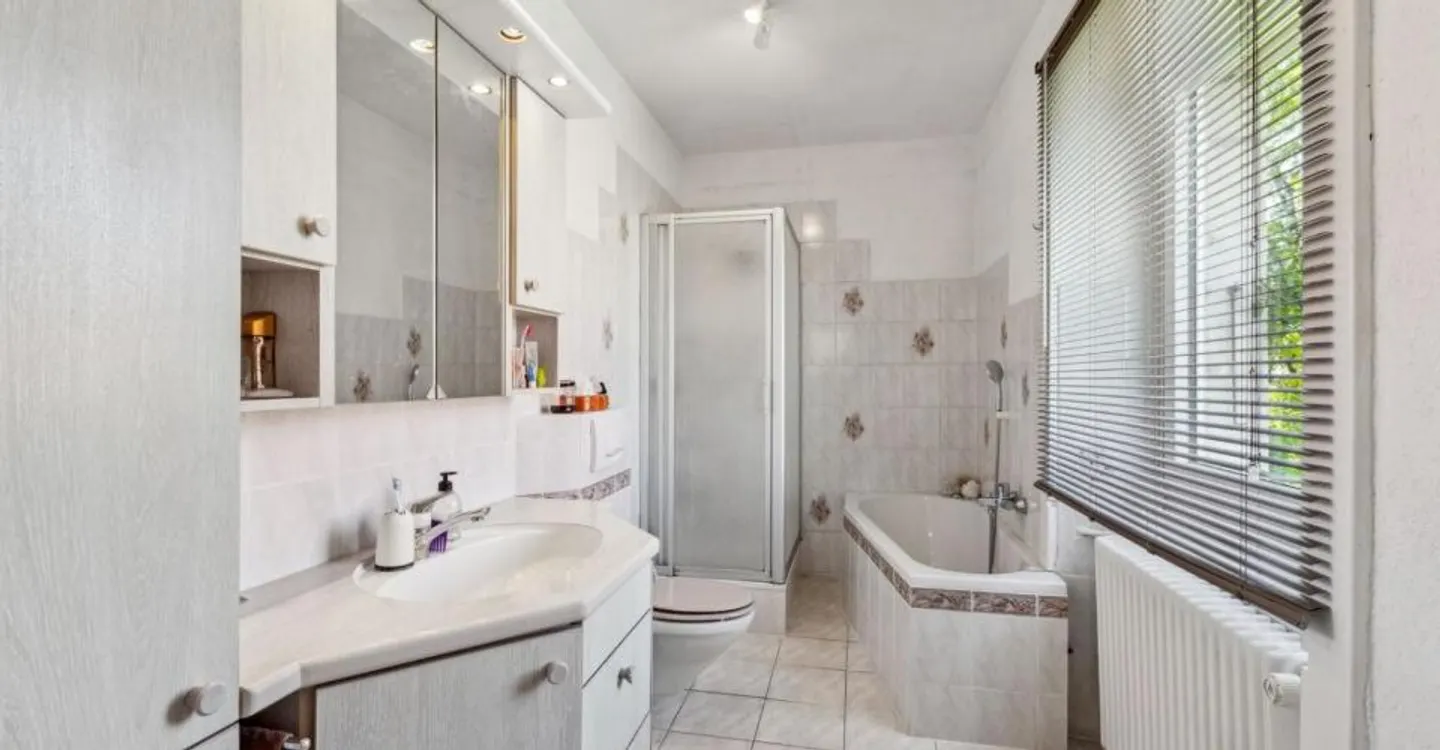 Charming Family Home - Photo 5 of 5