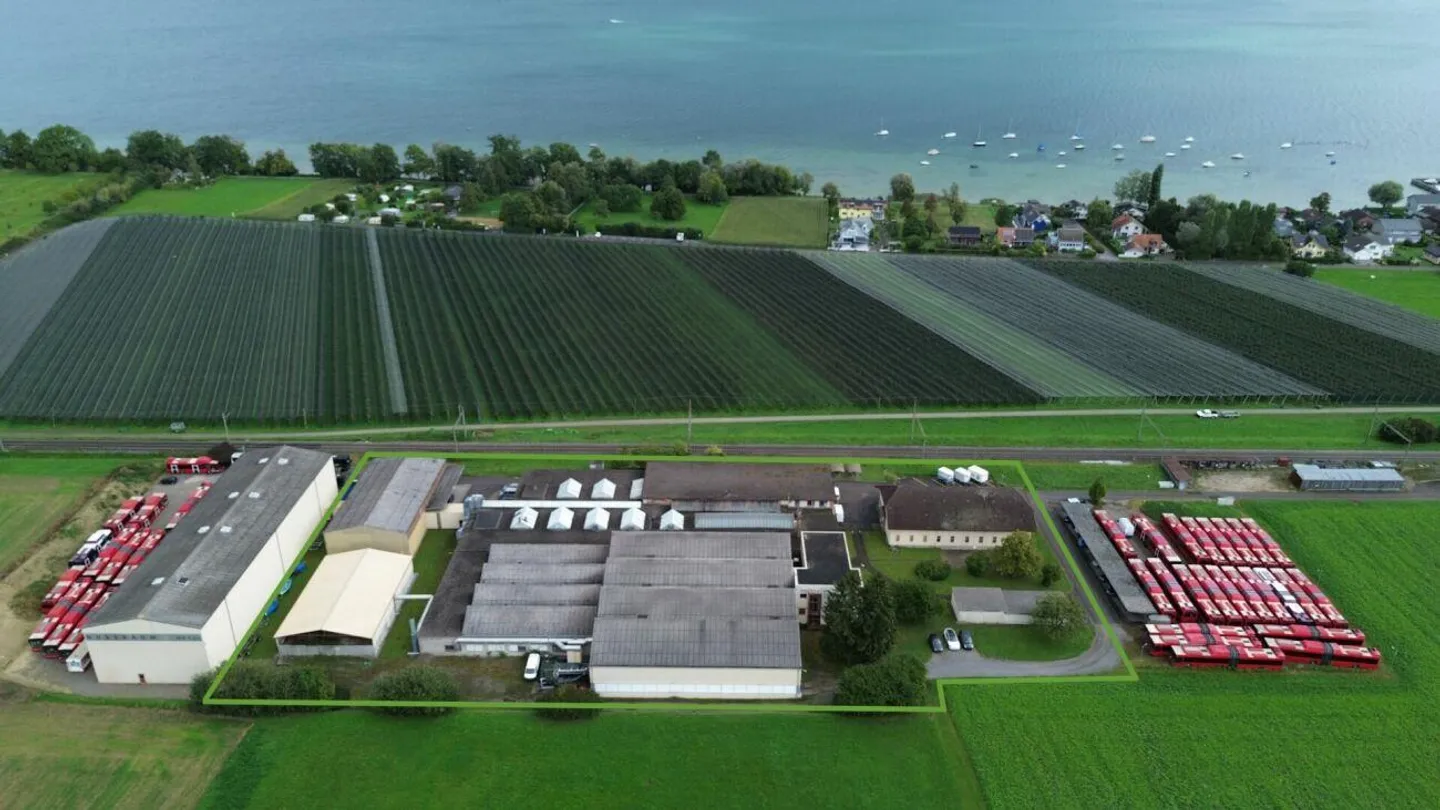 Viel Raum, viele Möglichkeiten - Gewerbeliegenschaft mit Bodensee-C... - Foto 1 von 18