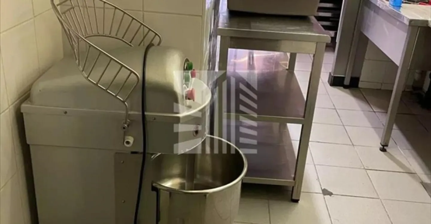 Edificio ad uso misto in affitto - Foto 1 di 8