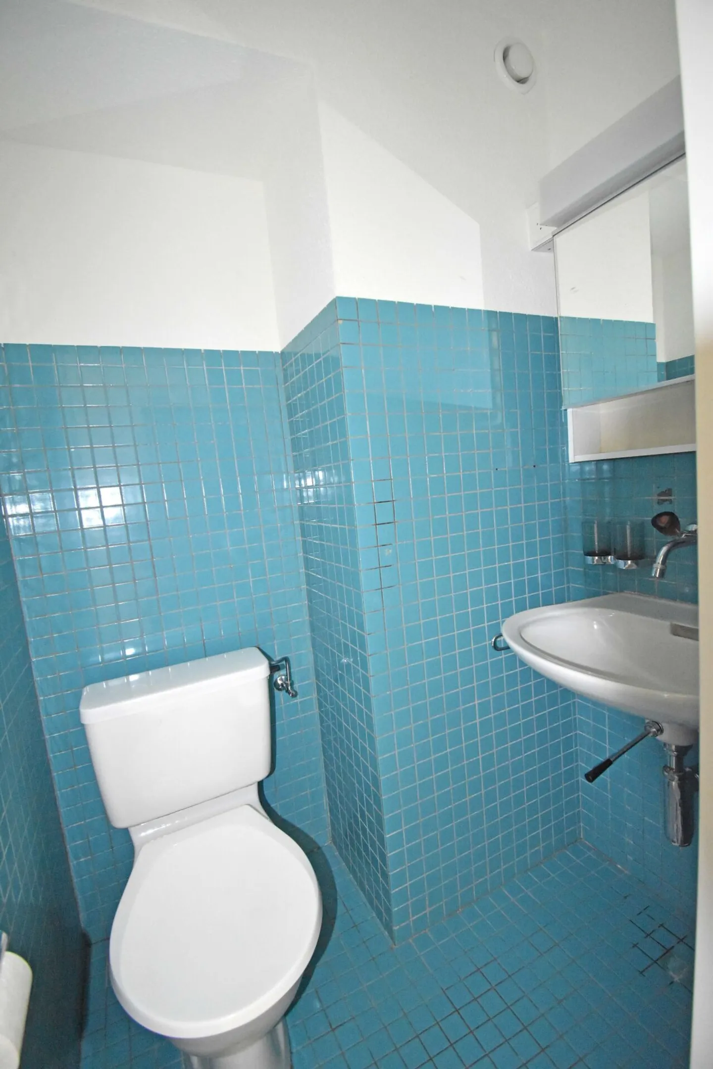 4.5 Room Condominium in Prime Location: Quiet and Centrally Connected - Photo 10 of 13