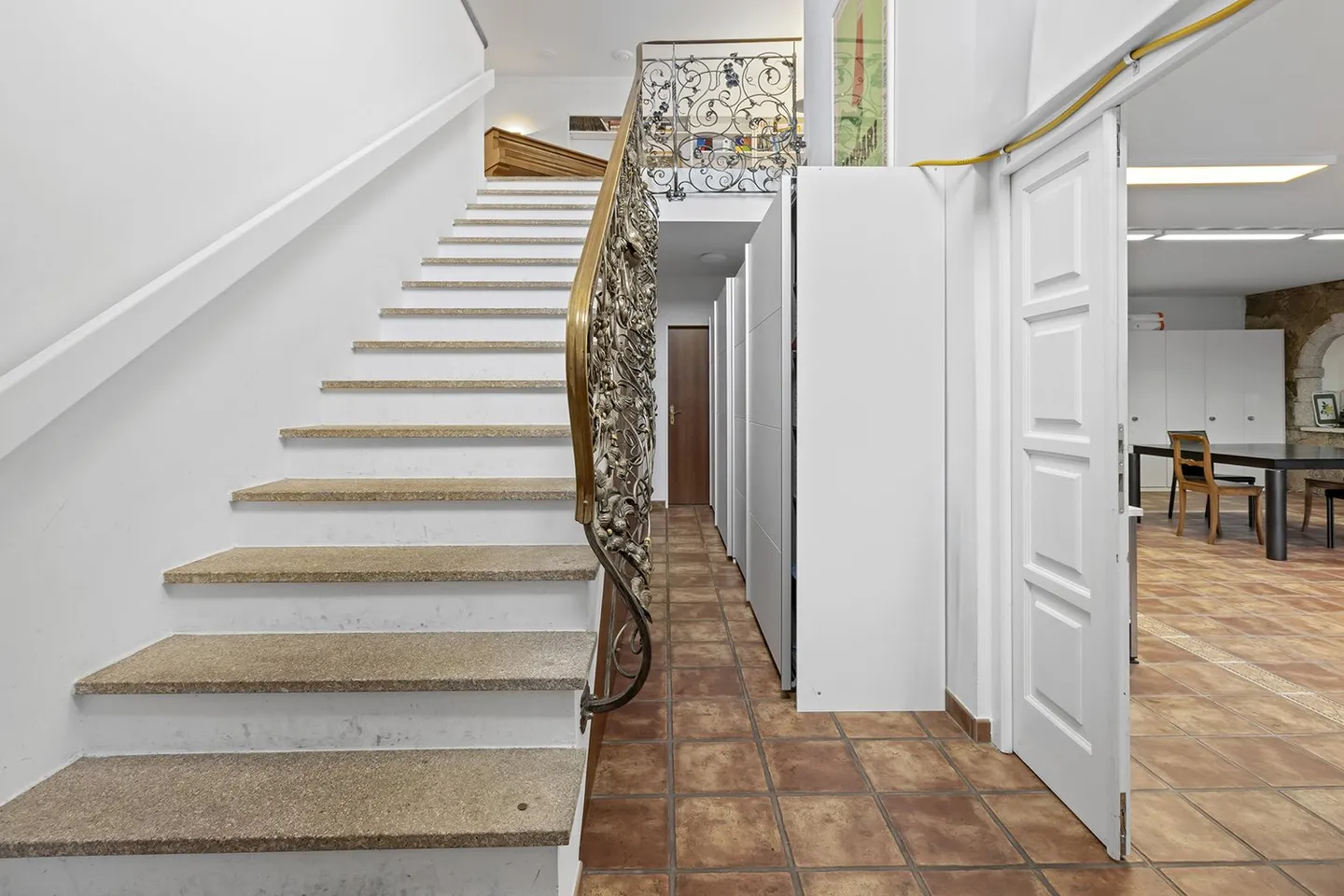Einzigartiges Zuhause mit Vielseitigkeit - Foto 4 von 12