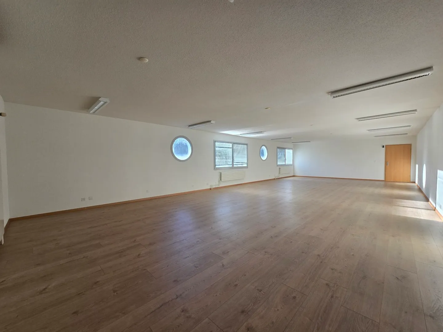 Exzellente Lage - Atelier - 95m² - Crissier - Foto 5 von 5