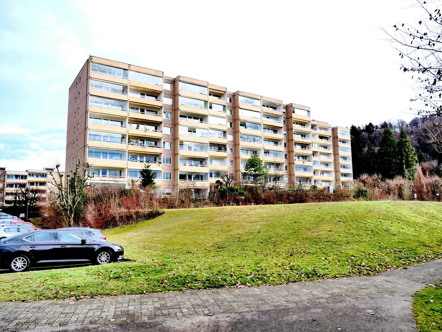 Renovierte Wohnung mit Garten - Foto 1 von 13