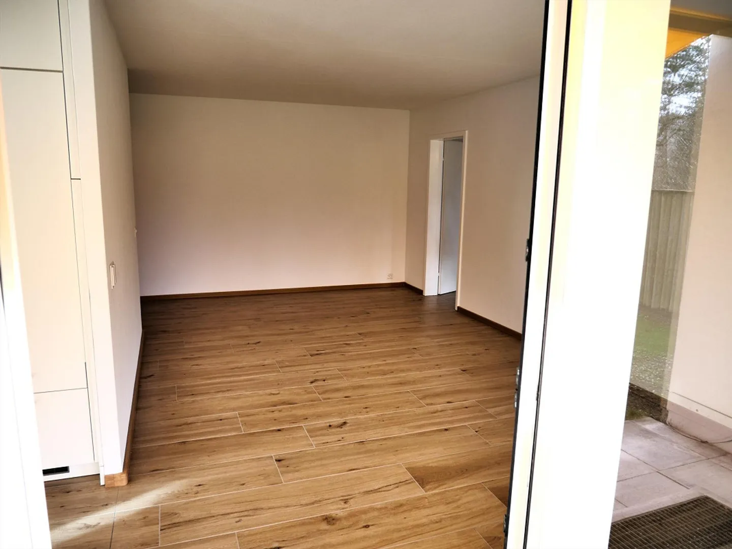 Renovierte Wohnung mit Garten - Foto 3 von 13
