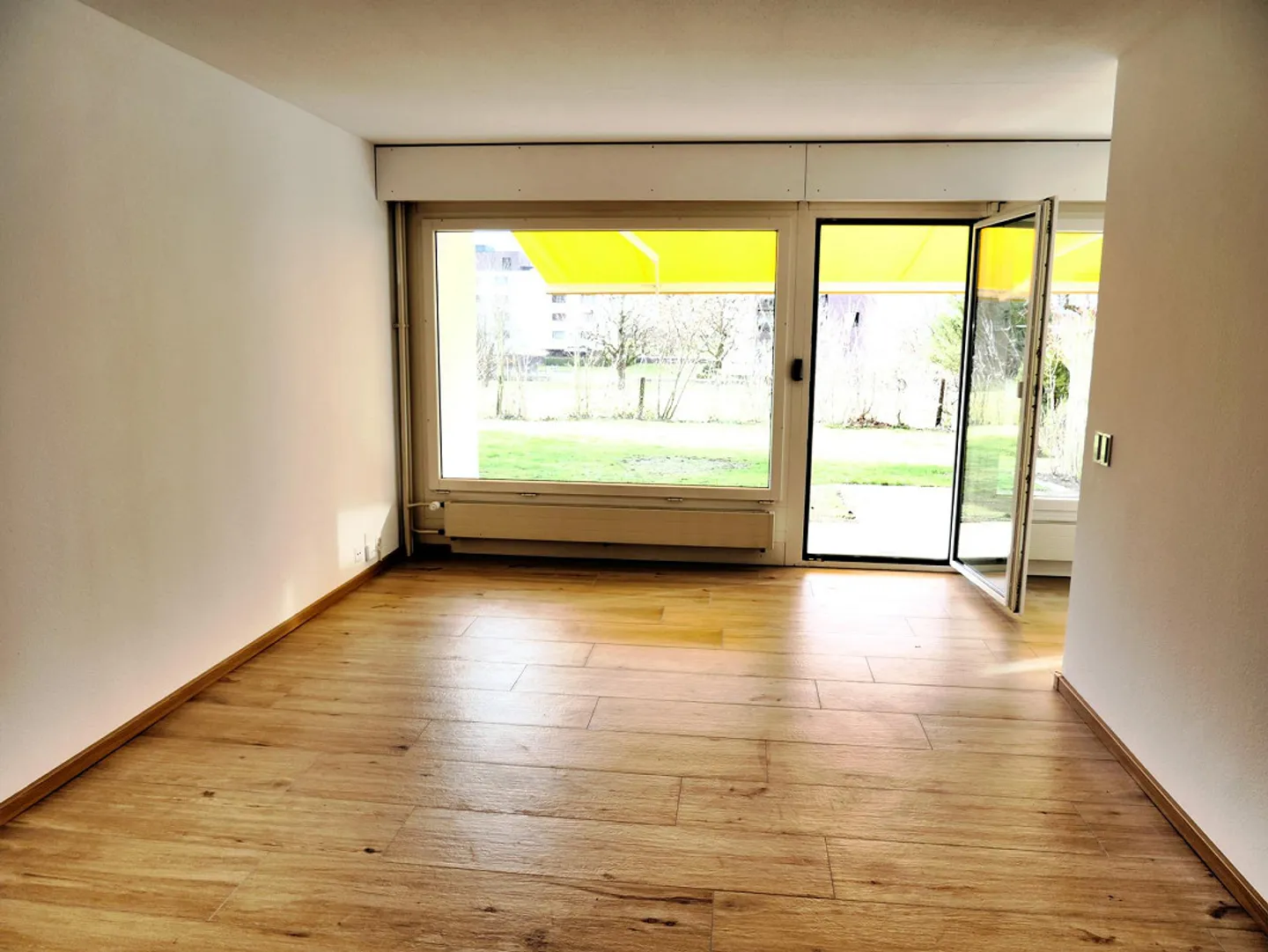 Renovierte Wohnung mit Garten - Foto 4 von 13