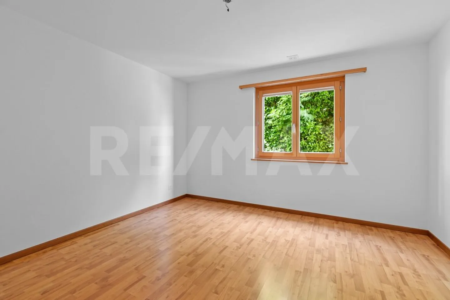 Appartement moderne de 2½ pièces avec vue imprenable à Mastrils - Photo 3 sur 6