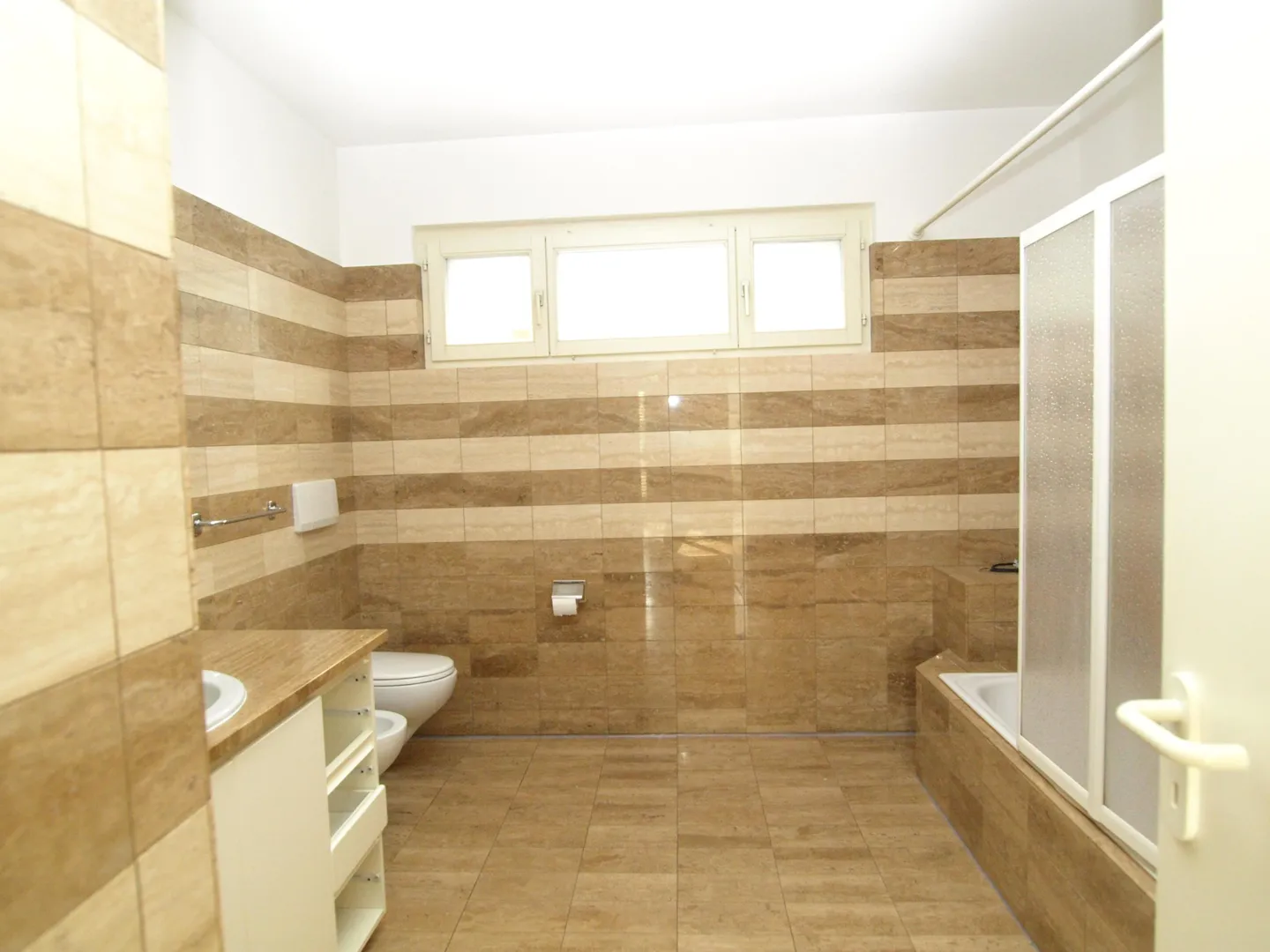Casa singola in affitto - Foto 12 di 15