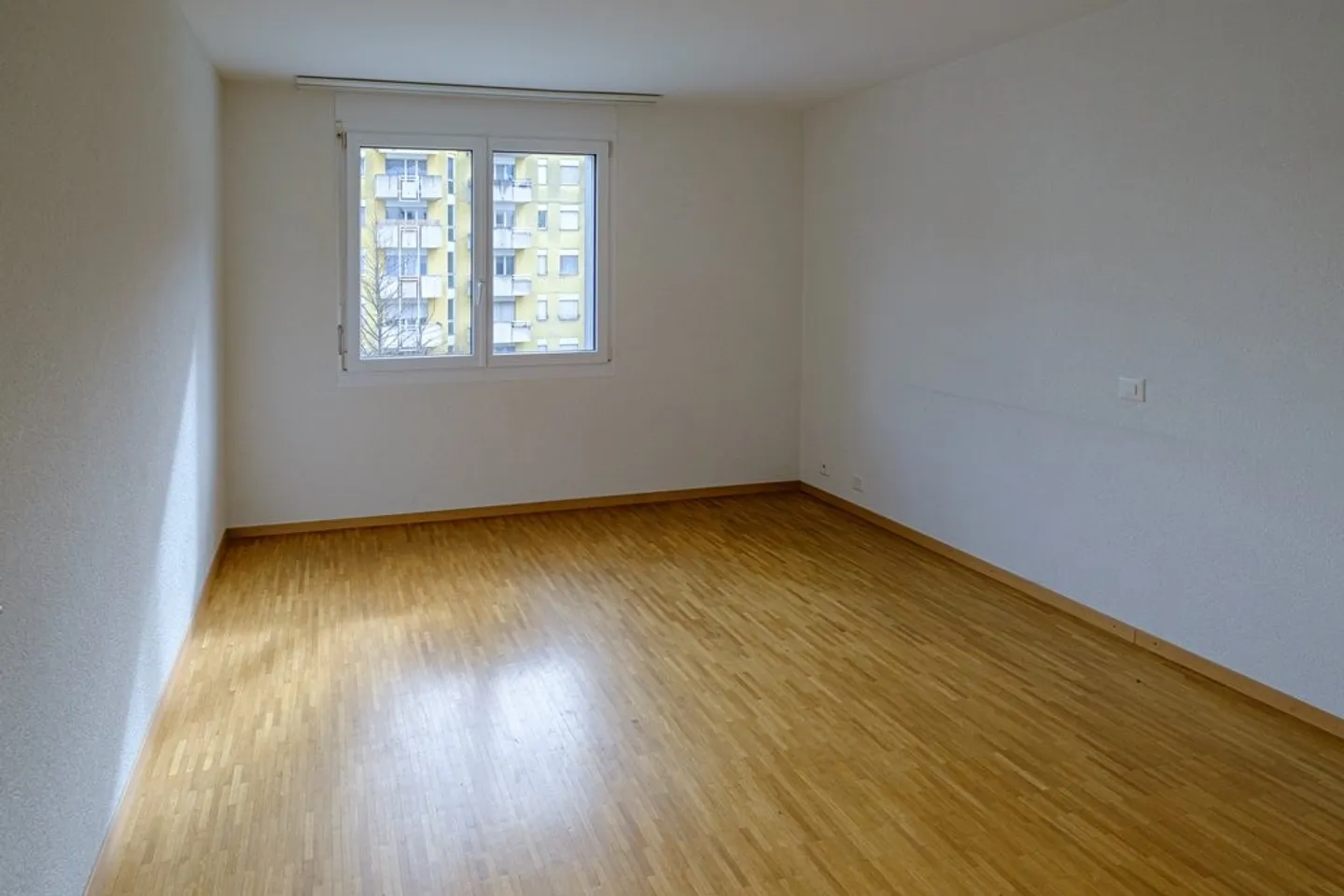 Appartamento Spazioso in Zona Tranquilla - Foto 5 di 8