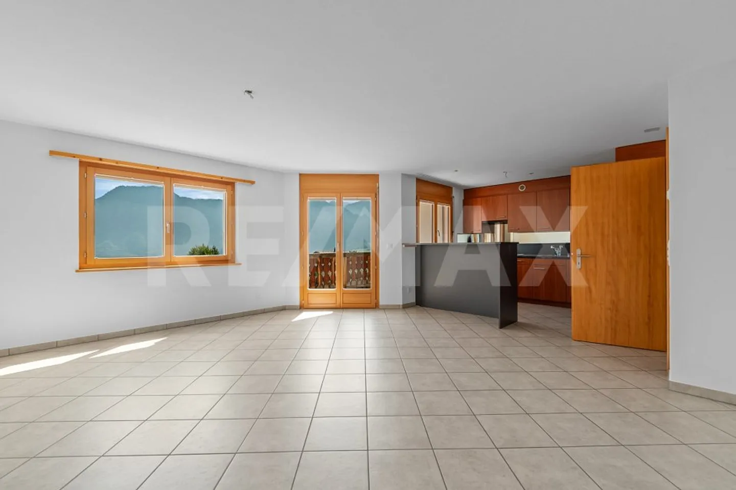 Appartement moderne de 2½ pièces avec vue imprenable à Mastrils - Photo 4 sur 6