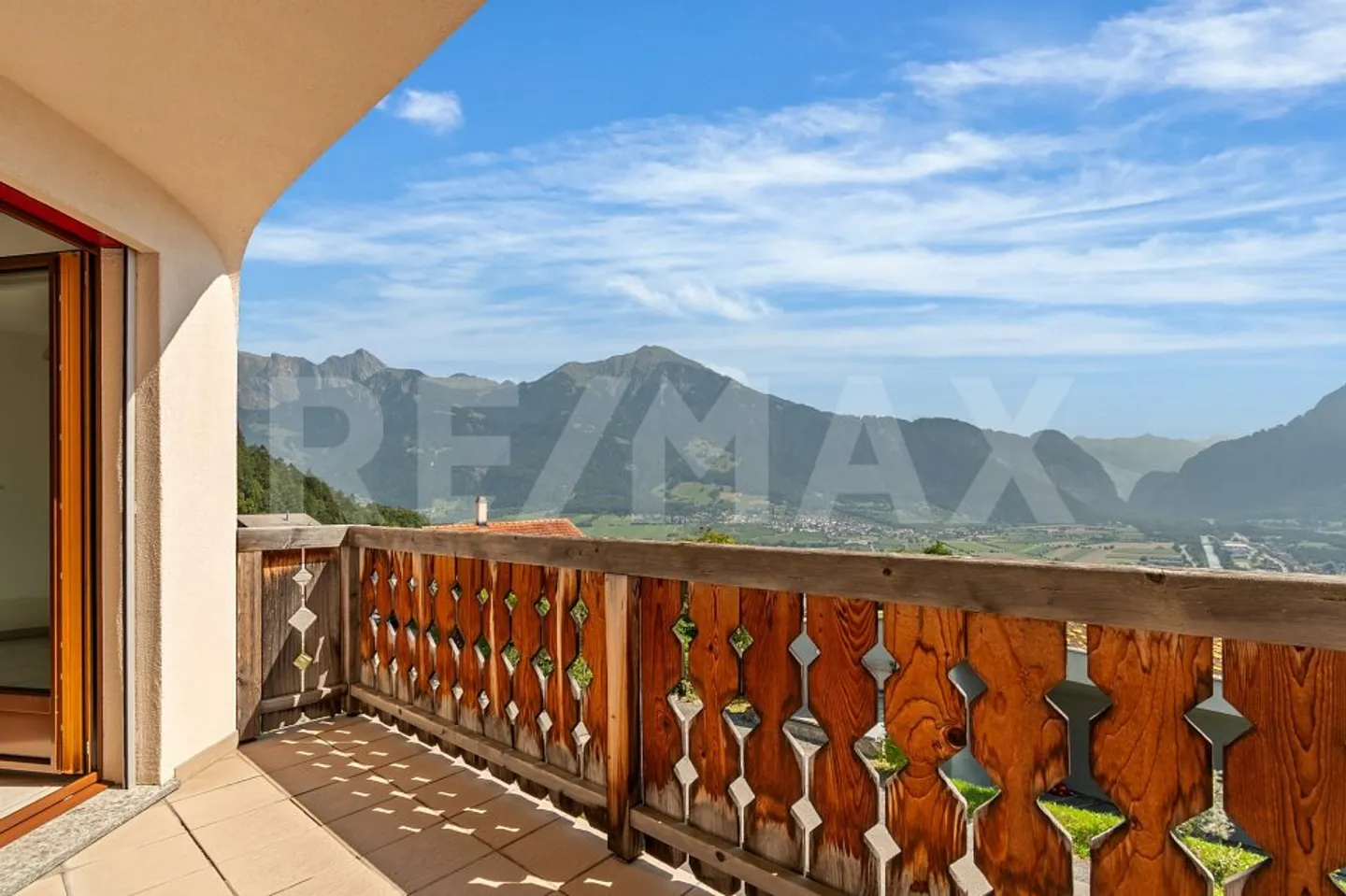 Appartement moderne de 2½ pièces avec vue imprenable à Mastrils - Photo 1 sur 6