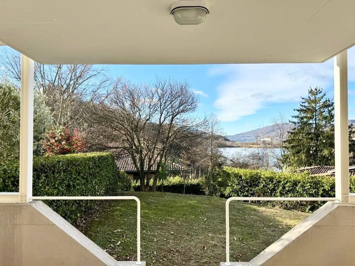 Casa singola in affitto - Foto 1 di 15