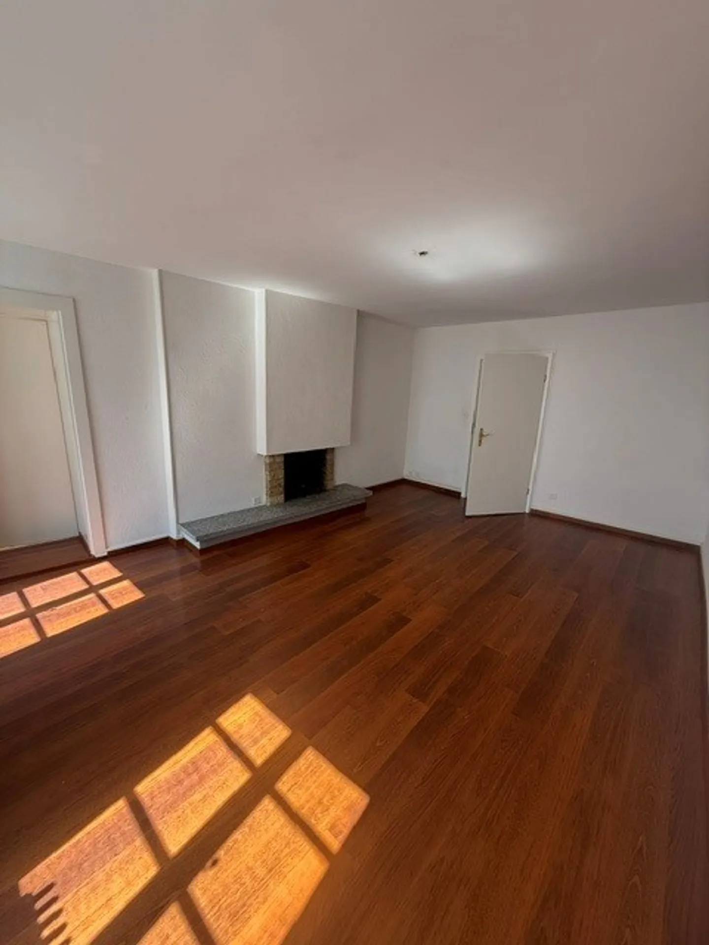 Appartement spacieux 6 pièces - Photo 6 sur 19