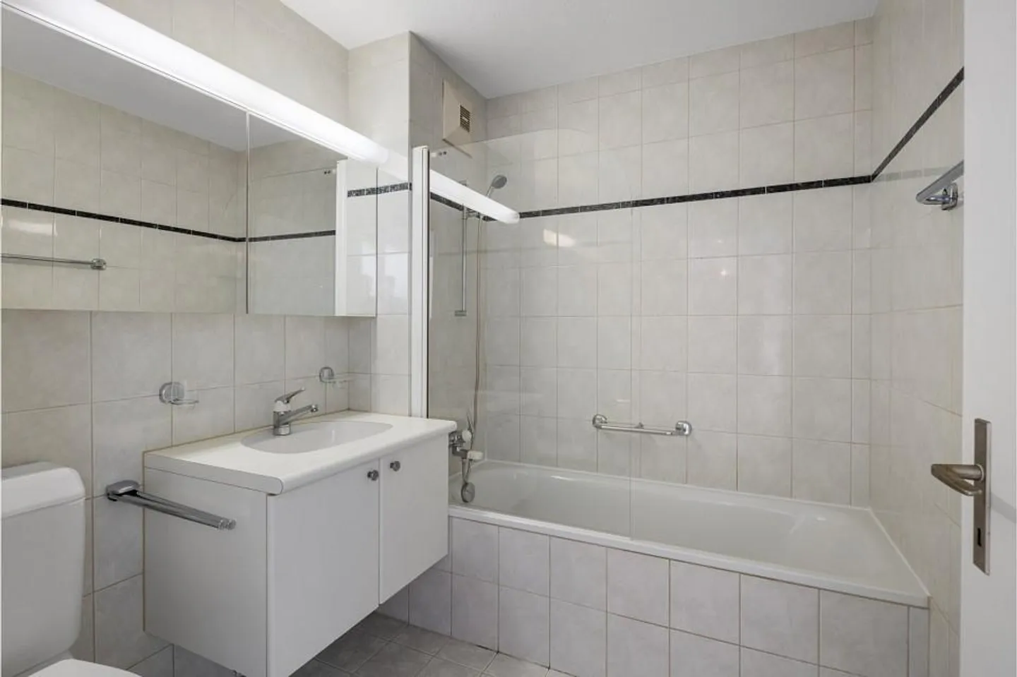 Spacious 3.5-room apartment in an attractive location in Rotkreuz (ZG) - Photo 6 of 6