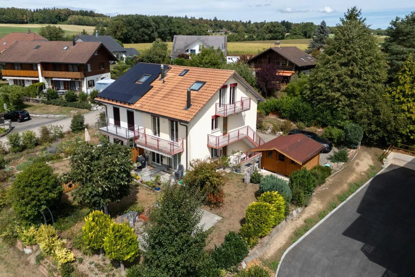 Zwei Wohnungen, ein Zuhause voller Möglichkeiten - Foto 2 von 22