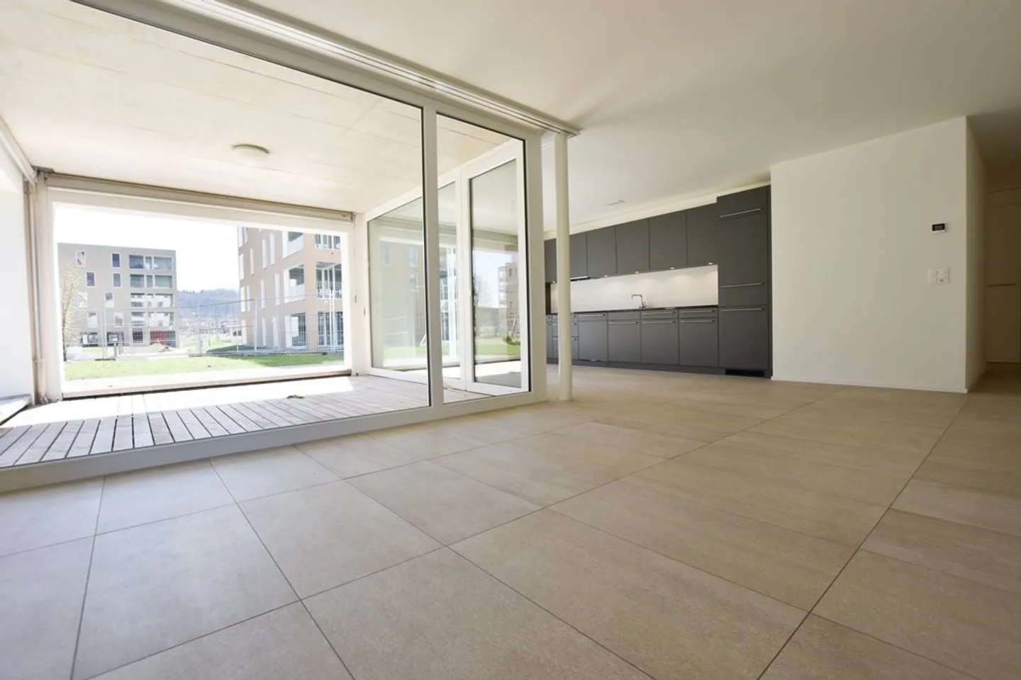 Appartamento moderno in Jardin du Paradis - Foto 2 di 12