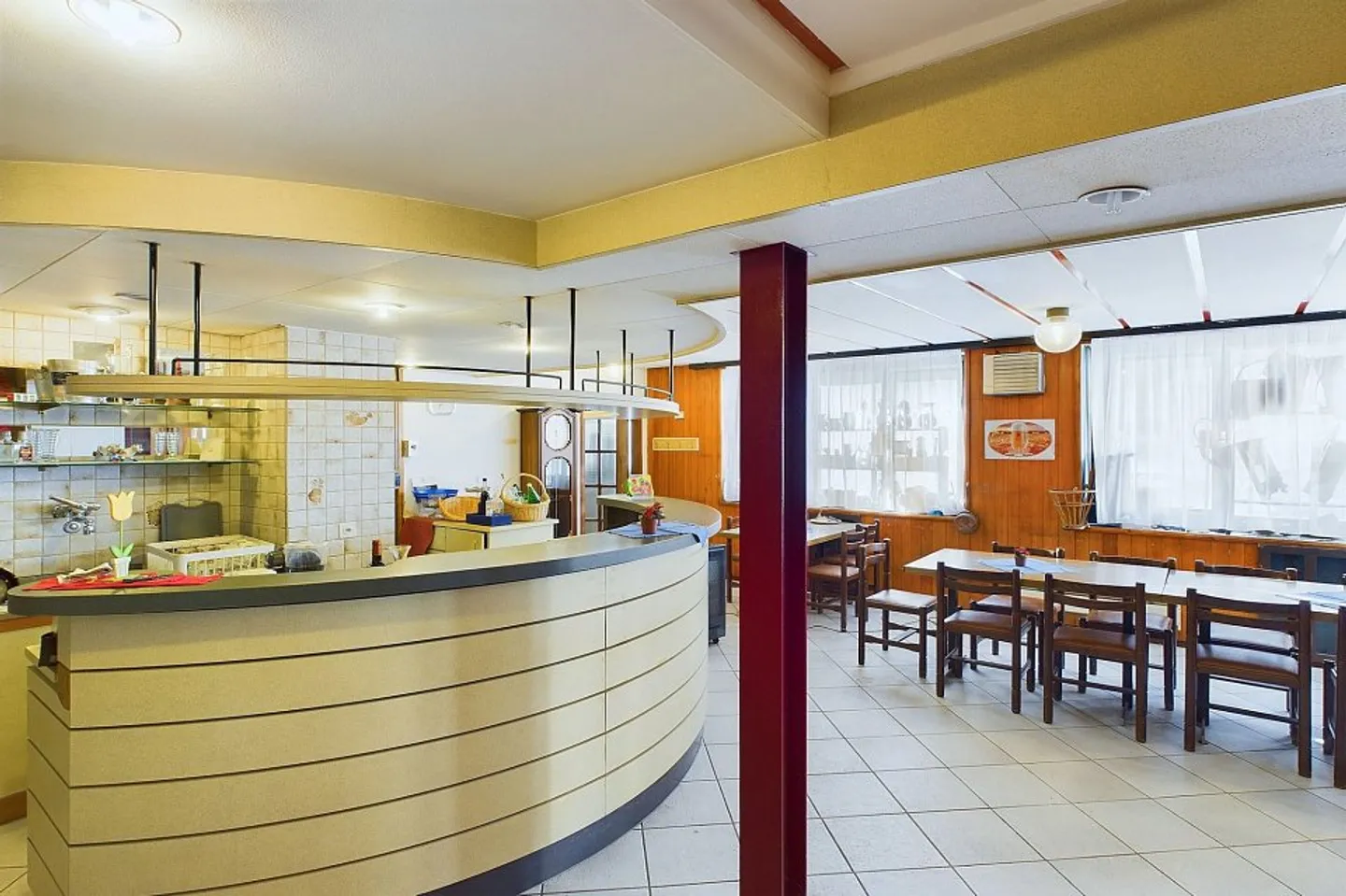 Ristorante con alloggi / immobile convertibile nella natura montana - Foto 4 di 13