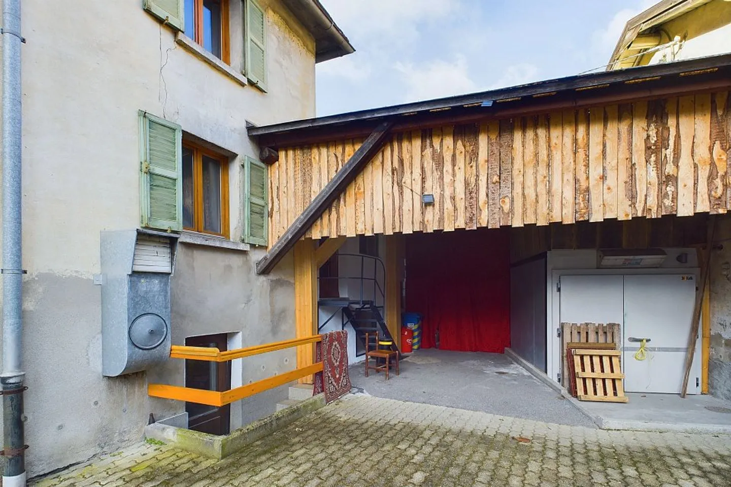 Ristorante con alloggi / immobile convertibile nella natura montana - Foto 6 di 13