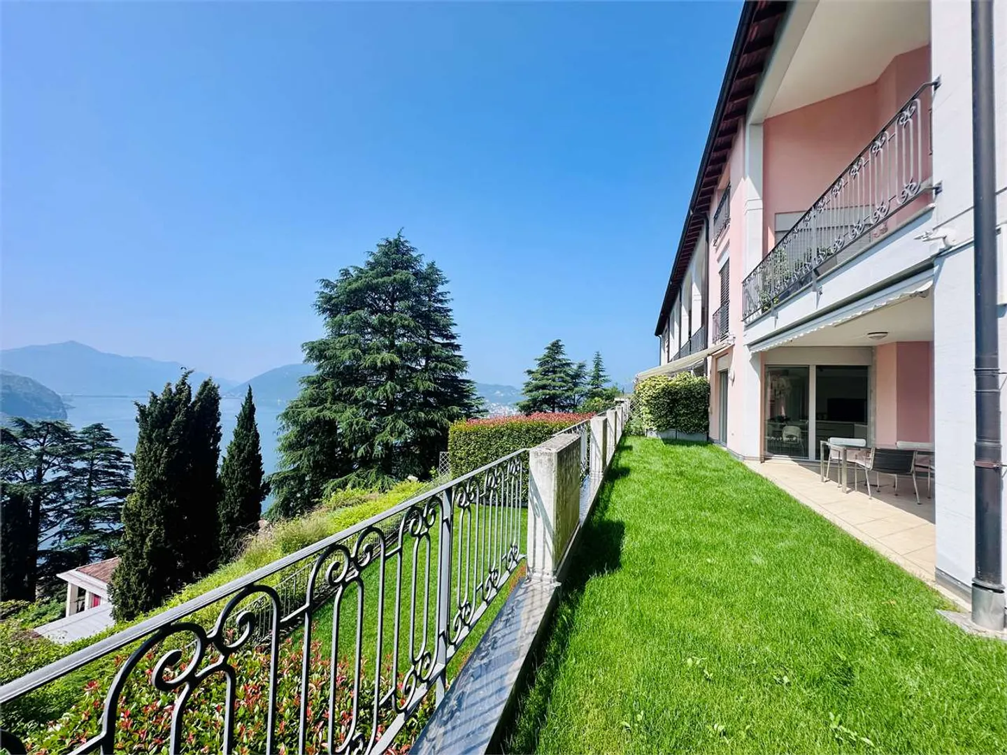 RUVIGLIANA - Elegantes Duplex mit Gartensicht auf den See - Foto 1 von 13