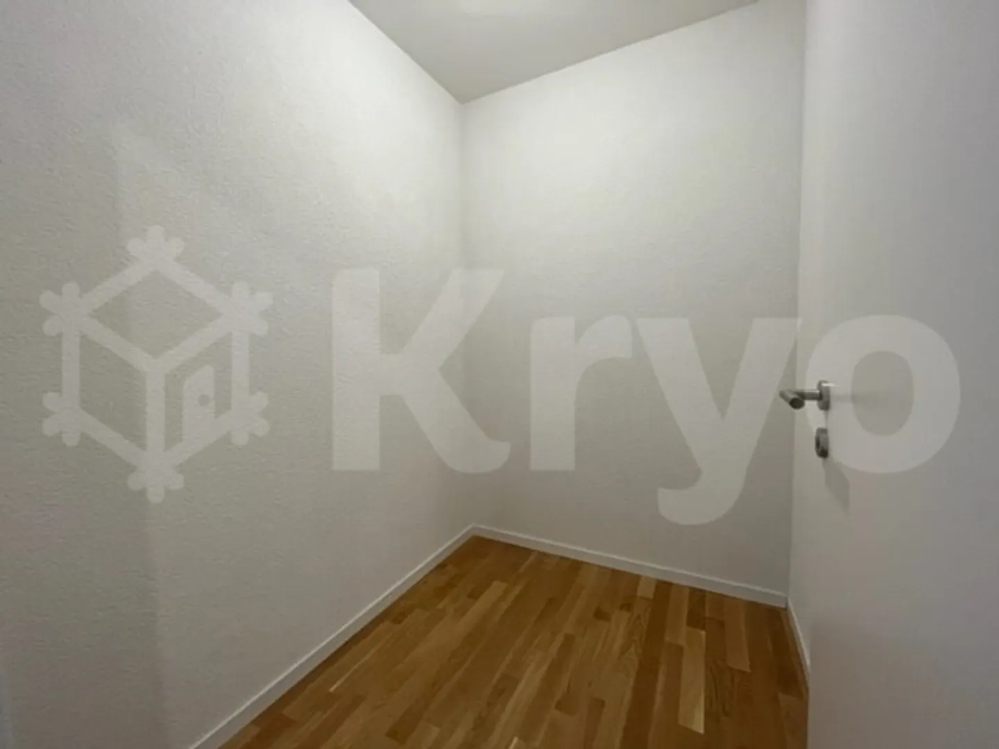 MODERNES 4,5-ZIMMER-APARTMENT MIT BALKON 108 M2 - Foto 6 von 10