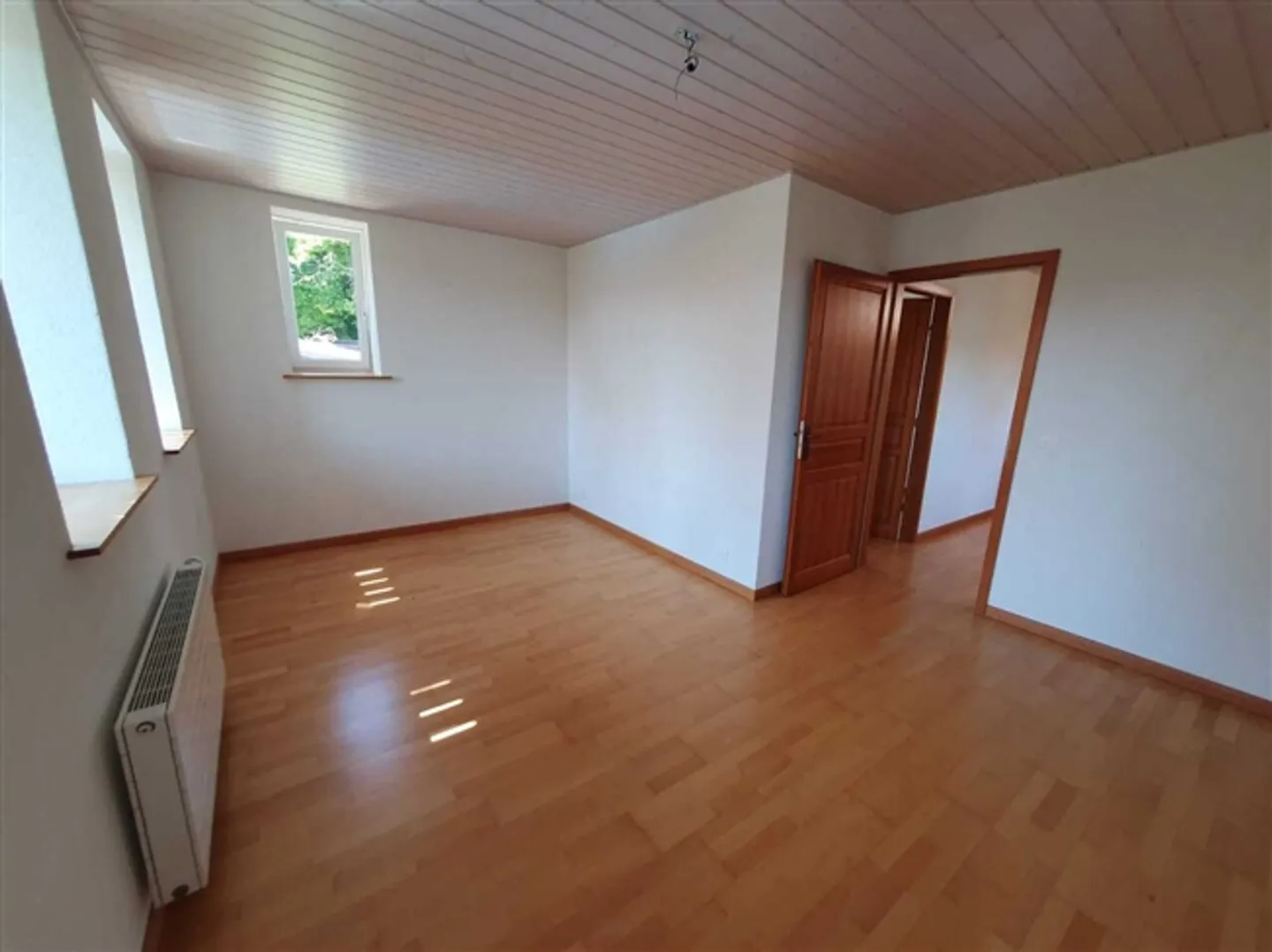 Charmante maison de ville avec jardin - Photo 2 sur 14