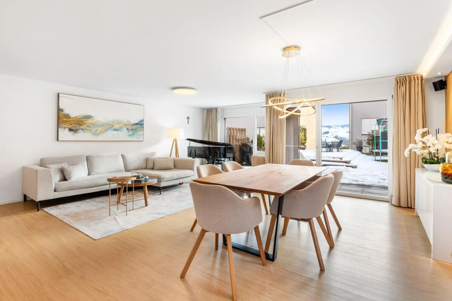 Modernes Reiheneckhaus mit Garten - Foto 1 von 6