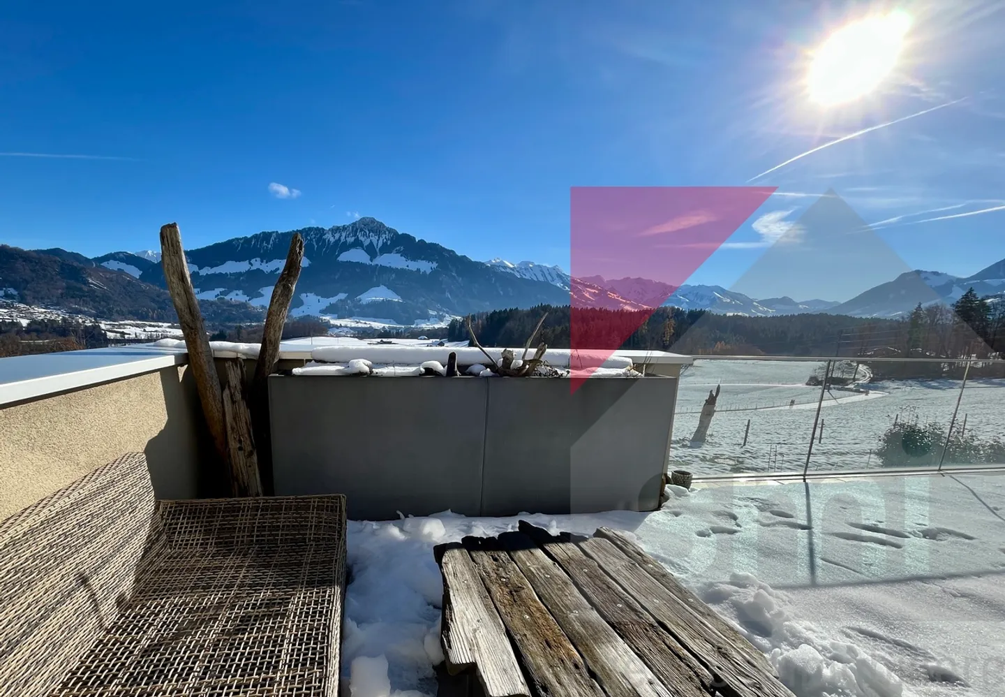 Magnifique appartement avec terrasse et vue sur le lac et les Préalpes - Photo 4 sur 13