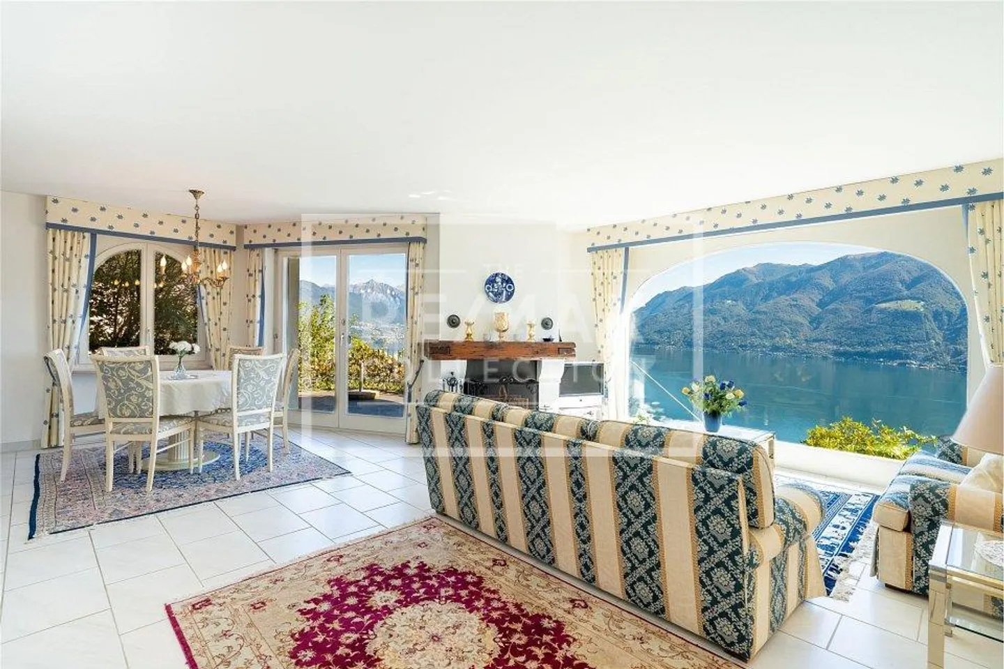 Villa con vista lago imprendibile - Foto 12 di 13