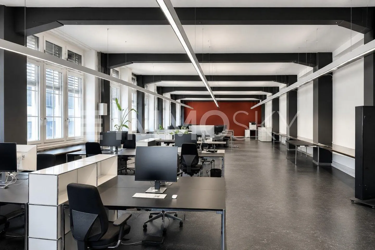 Attractive office space in the best location in Züri Seefeld - Photo 1 of 5
