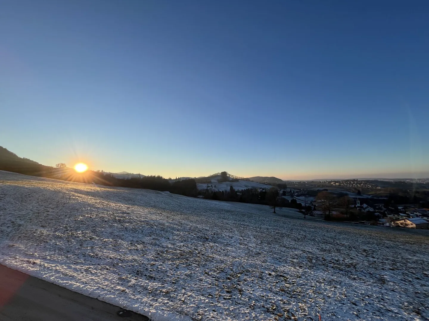 CON UNA VISTA PANORAMICA, SENZA AFFACCI, IN UNA ZONA TRANQUILLA - Foto 1 di 15