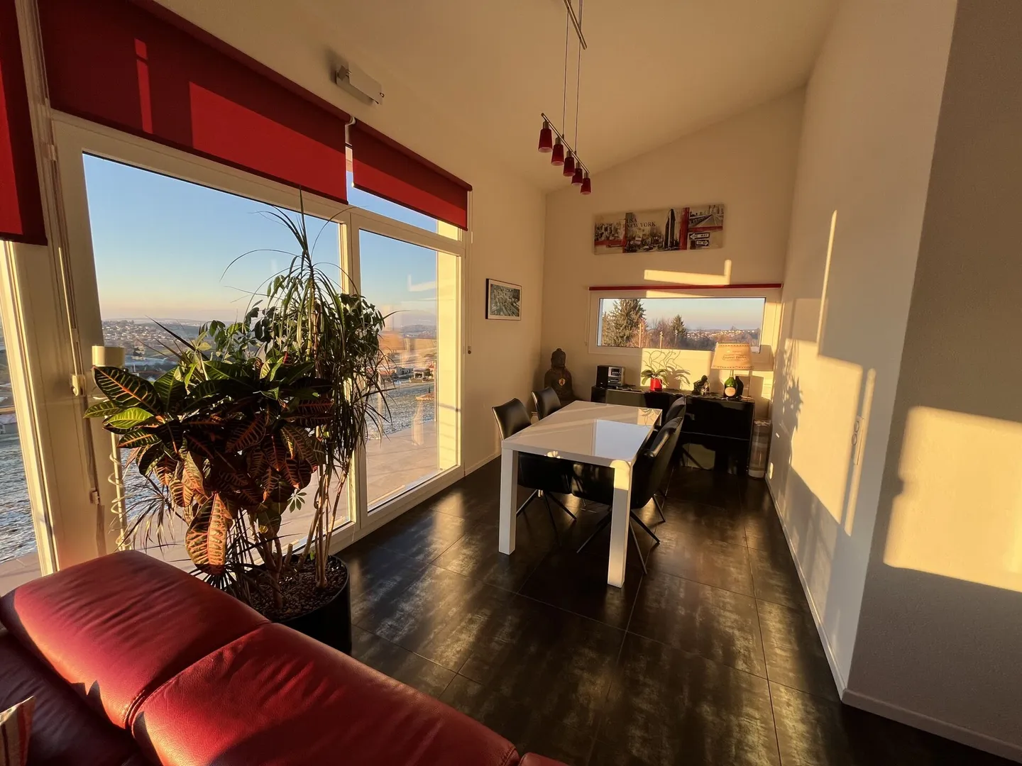 CON UNA VISTA PANORAMICA, SENZA AFFACCI, IN UNA ZONA TRANQUILLA - Foto 4 di 15