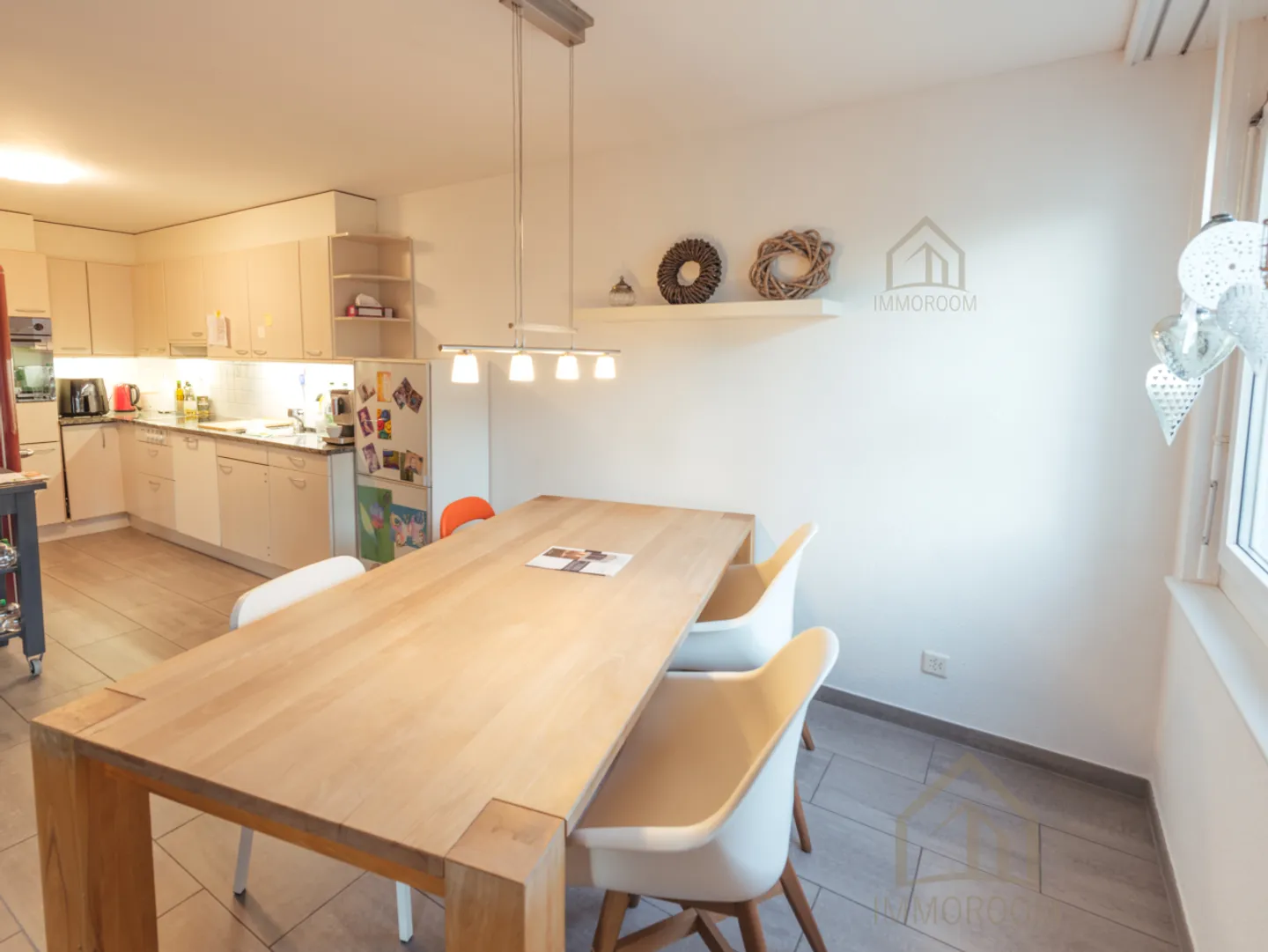 Comfortable Ground Floor Apartment with Sunny Private Garden - Photo 5 of 14