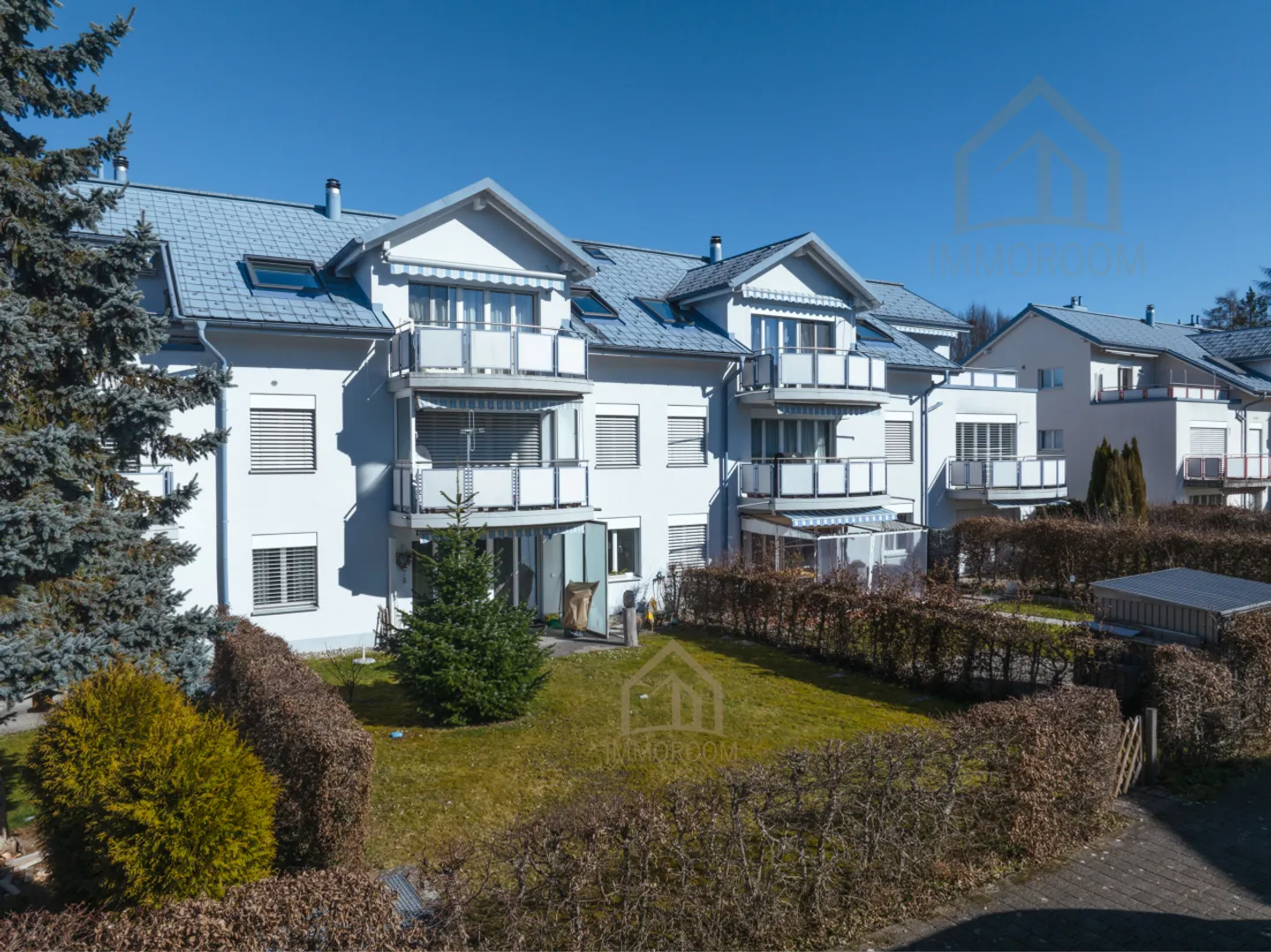 Comfortable Ground Floor Apartment with Sunny Private Garden - Photo 1 of 14