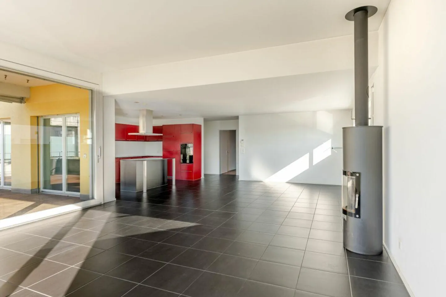 Vivere su due livelli con vista da sogno - Foto 4 di 16