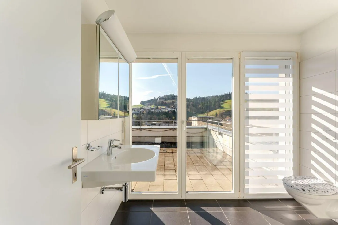 Vivere su due livelli con vista da sogno - Foto 8 di 16